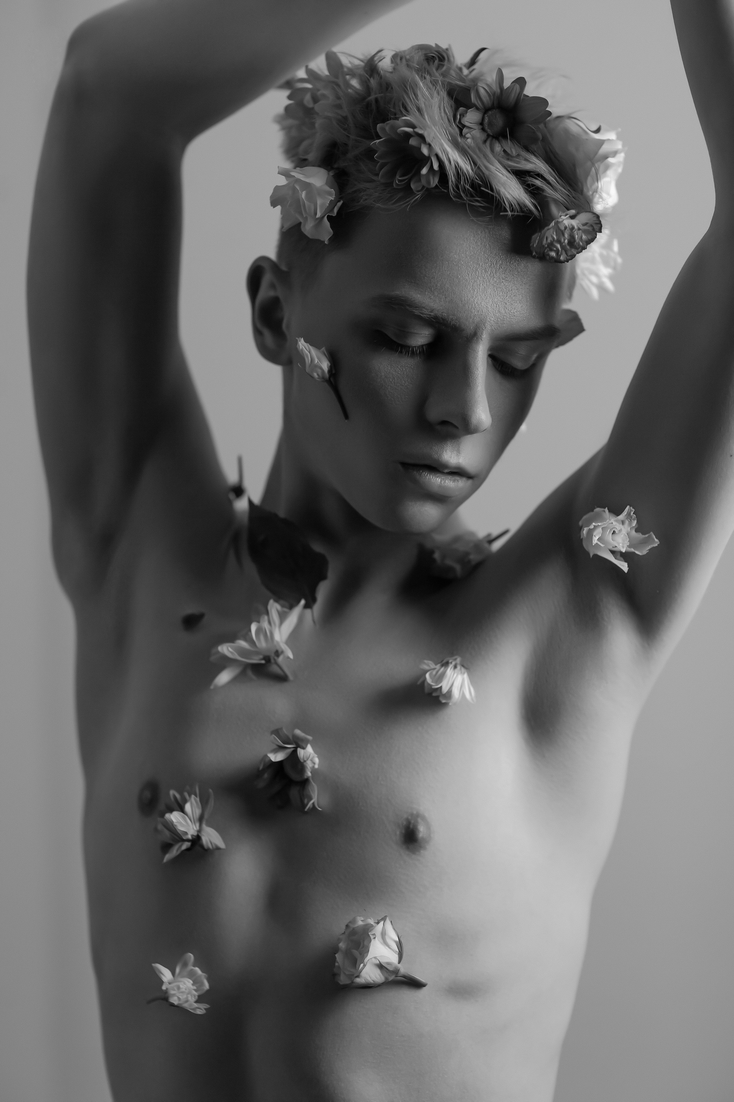 SHUT2. MARIYA MARACHEVA