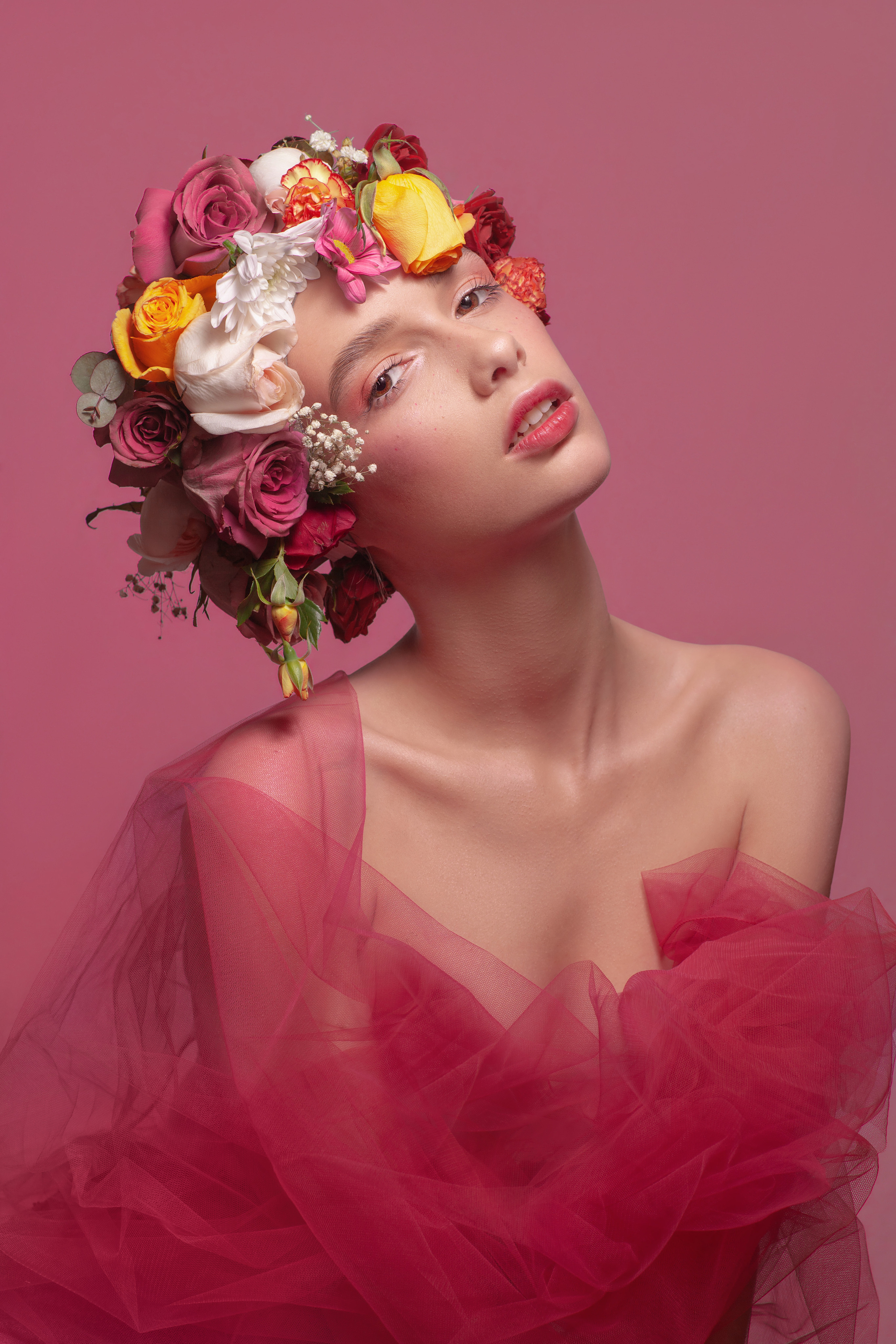 RIZOI EDITORIAL. MARIYA MARACHEVA