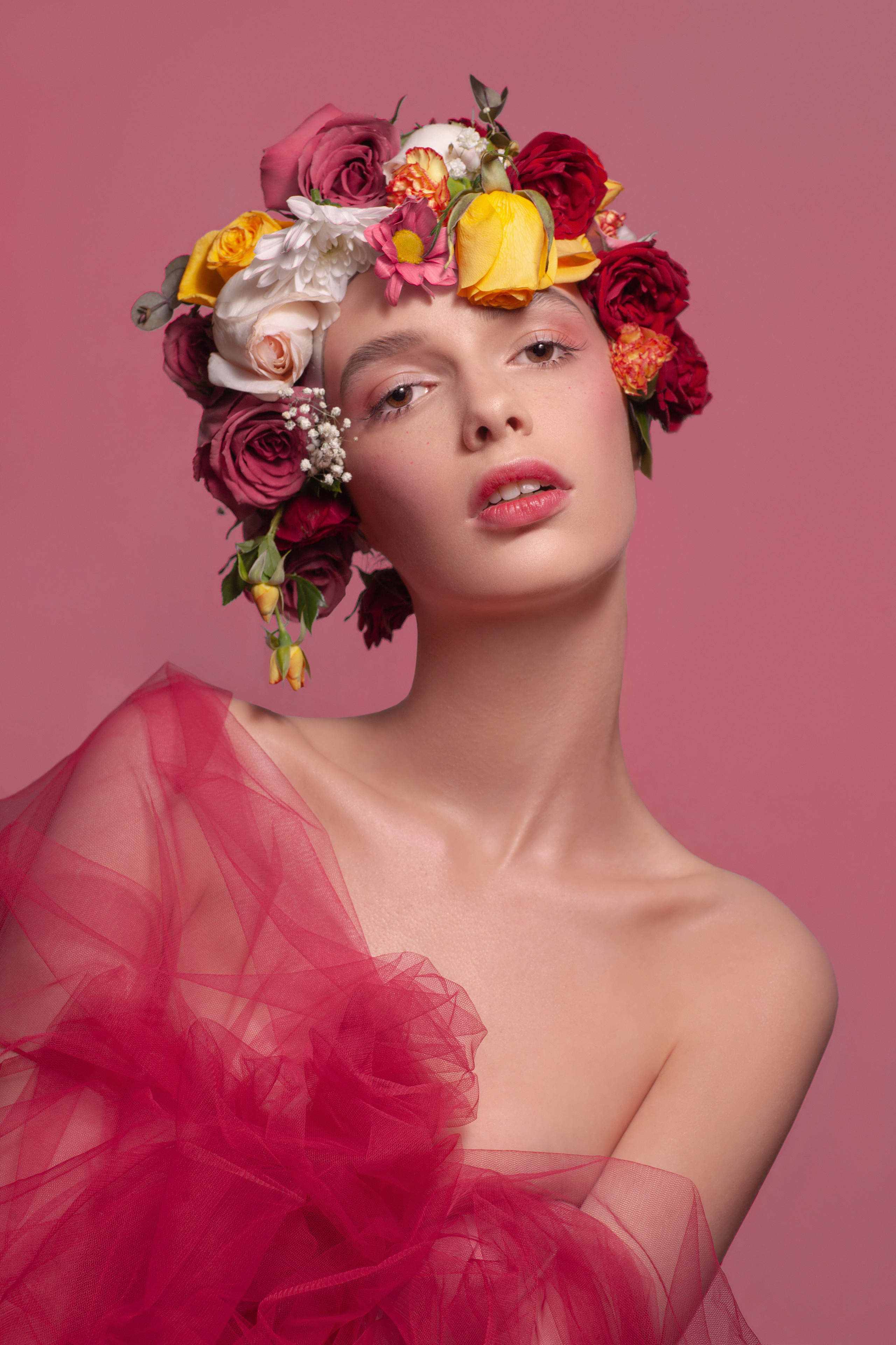 RIZOI EDITORIAL. MARIYA MARACHEVA