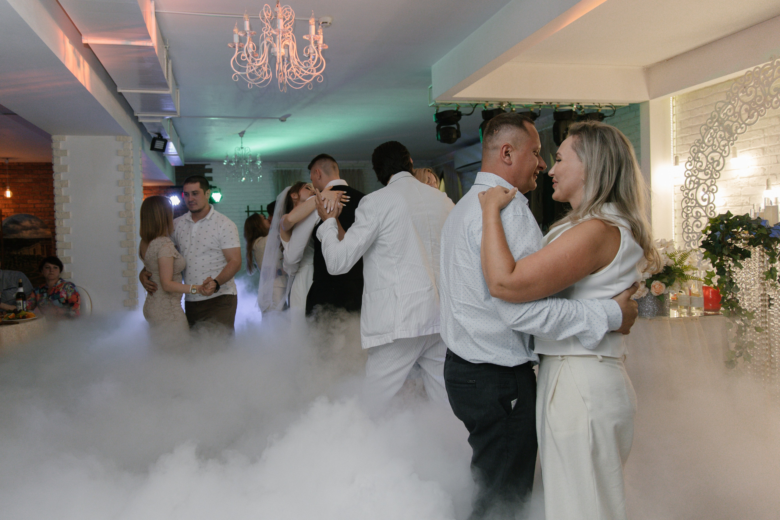 Диана и Сергей (полный день). Фотограф в Барнауле Юлия Садвокасова