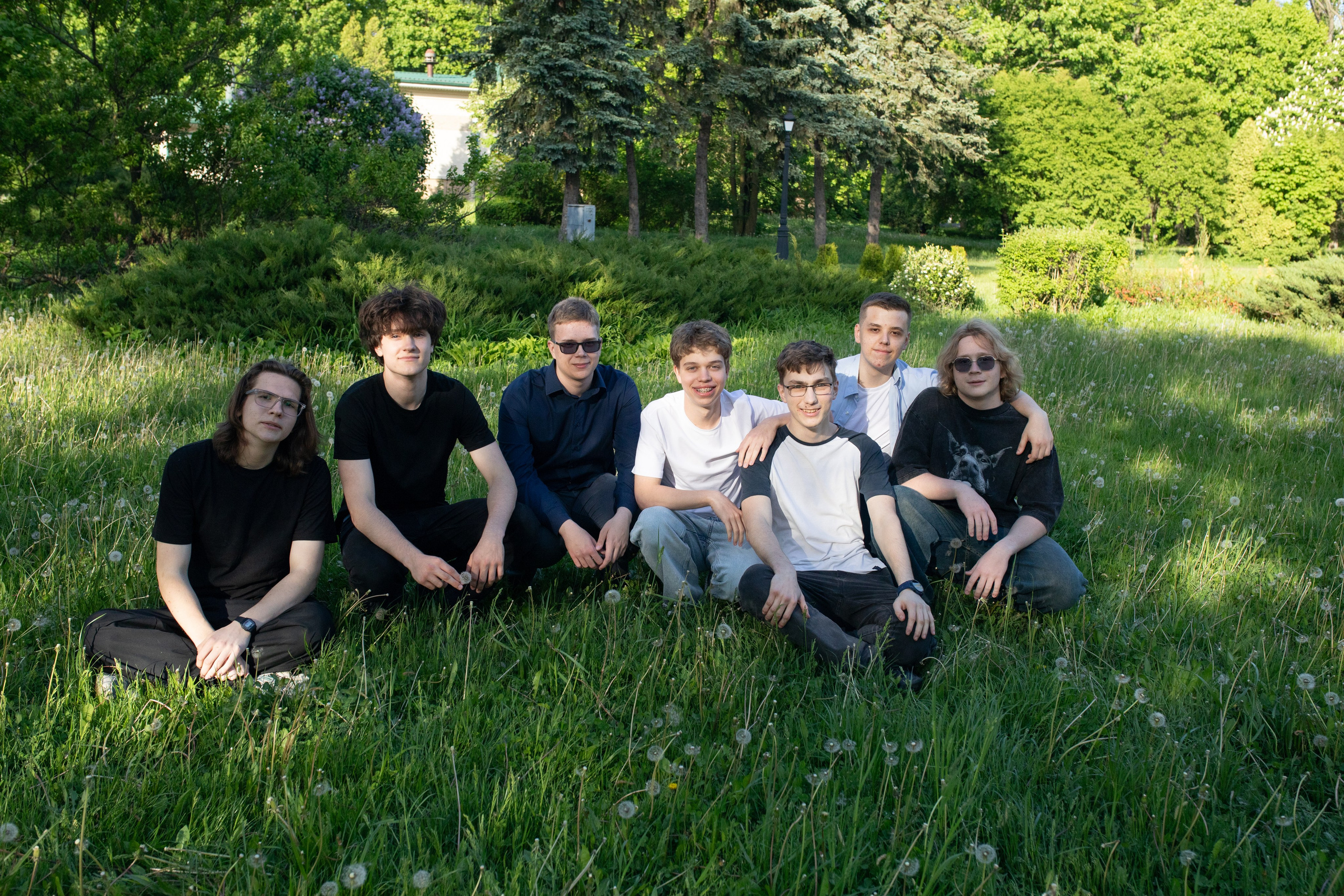 19/05/26 Лошицкий. Выпускные альбомы Cardsi