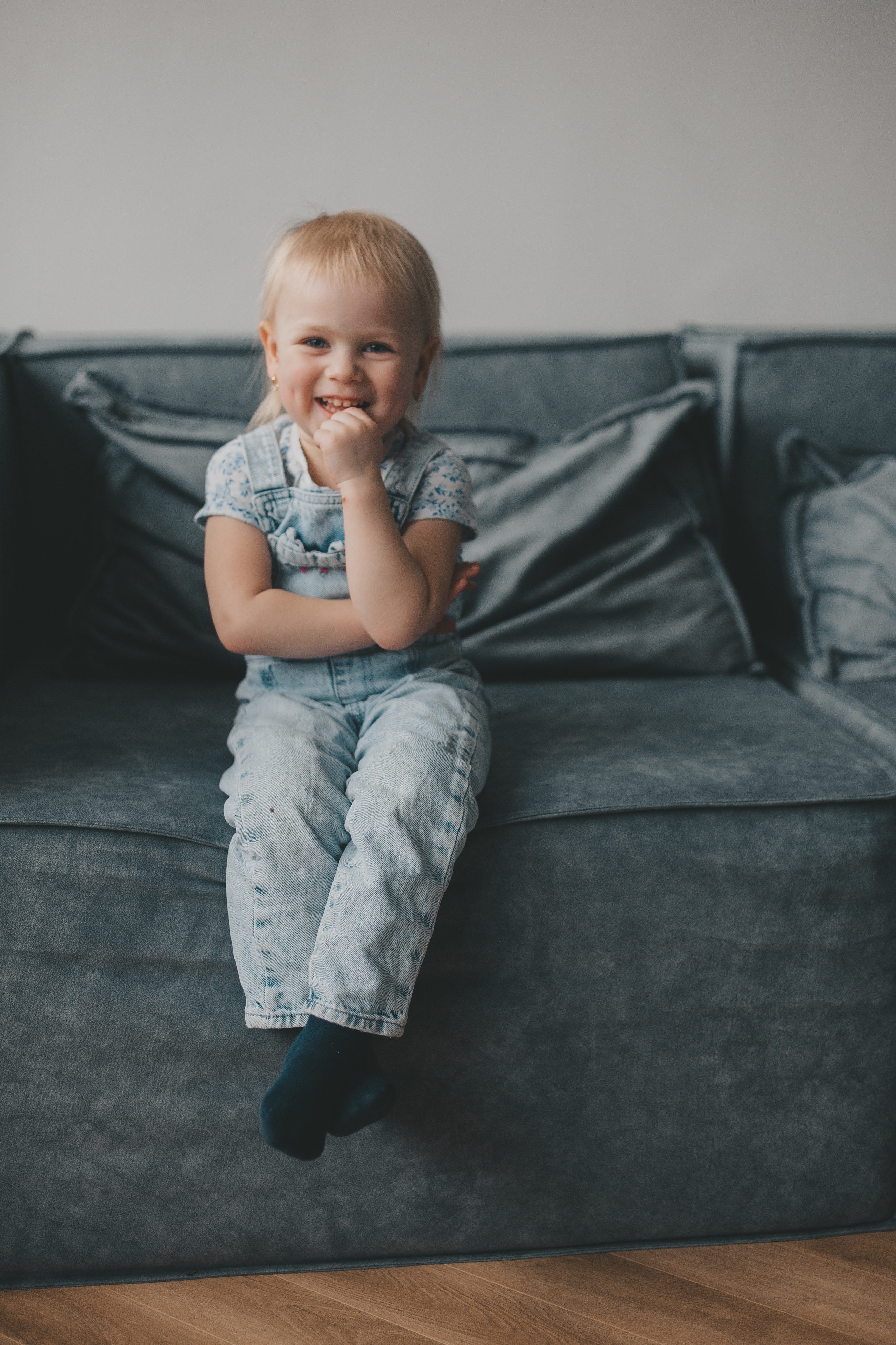 Большая семья в фотостудии. Фотограф Андреева Юлия. Москва