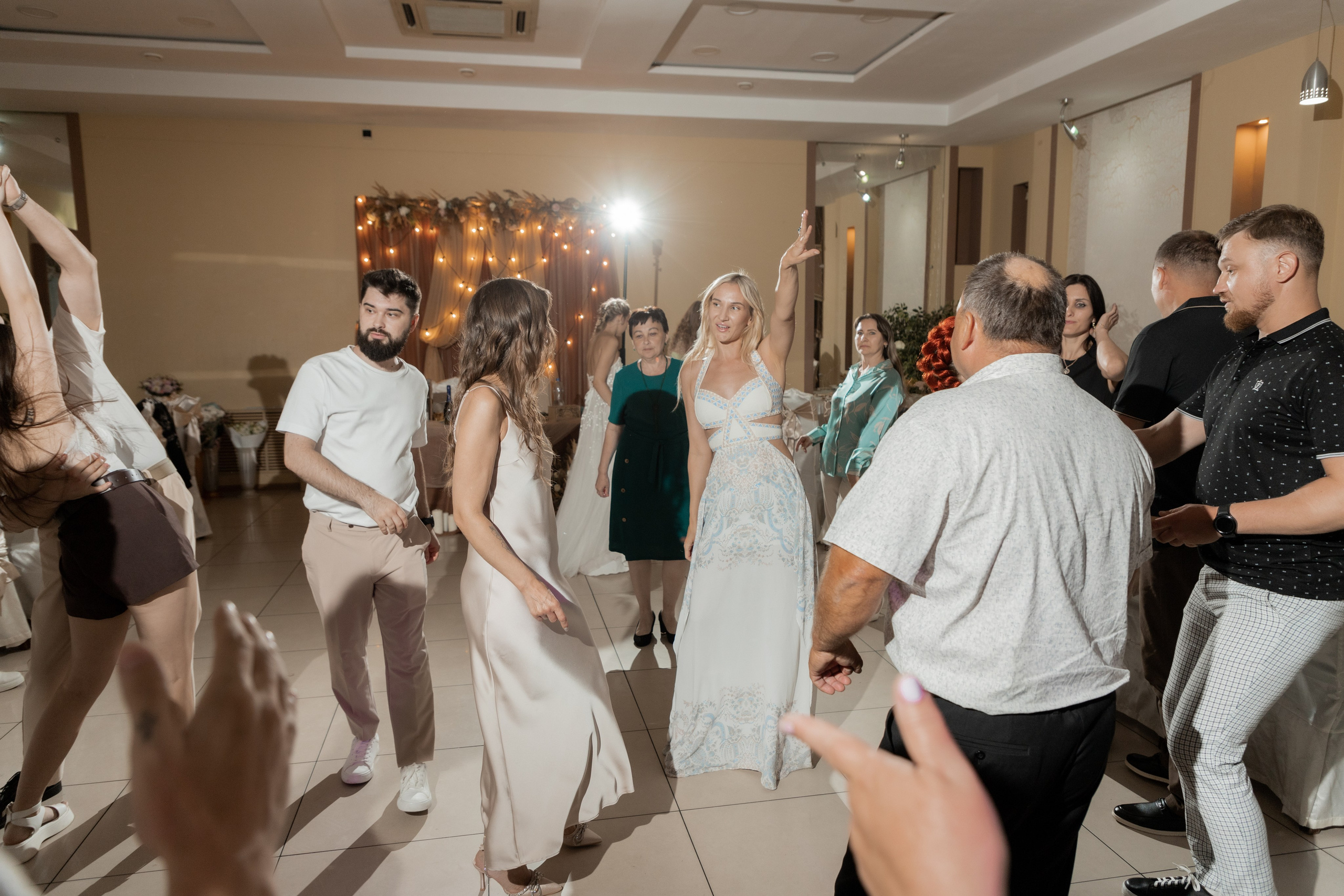 Роман и Александра (банкет). Свадебный фотограф Ангелина Сунгатулина | Саратов | Балаково | Вольск