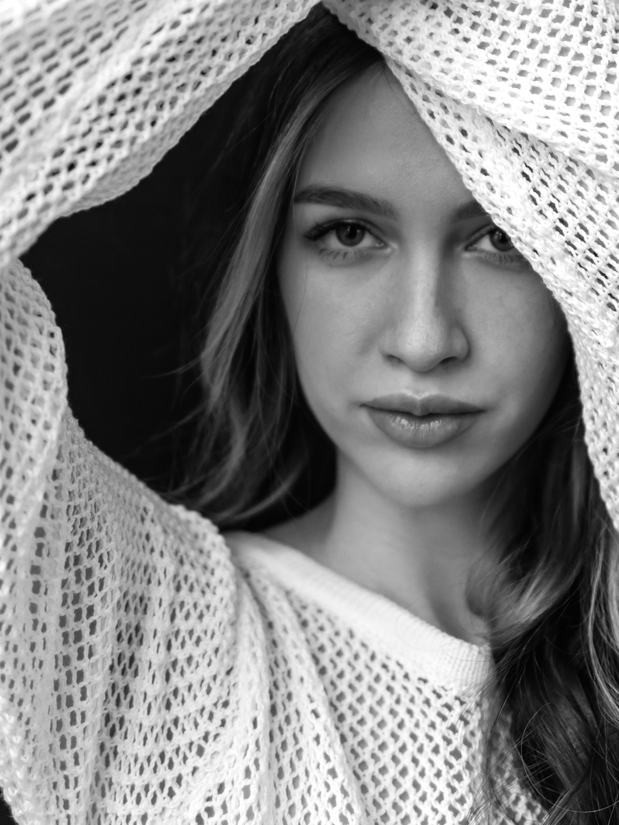 Весенняя с цветами. Фотограф СПБ Засорина Юлия