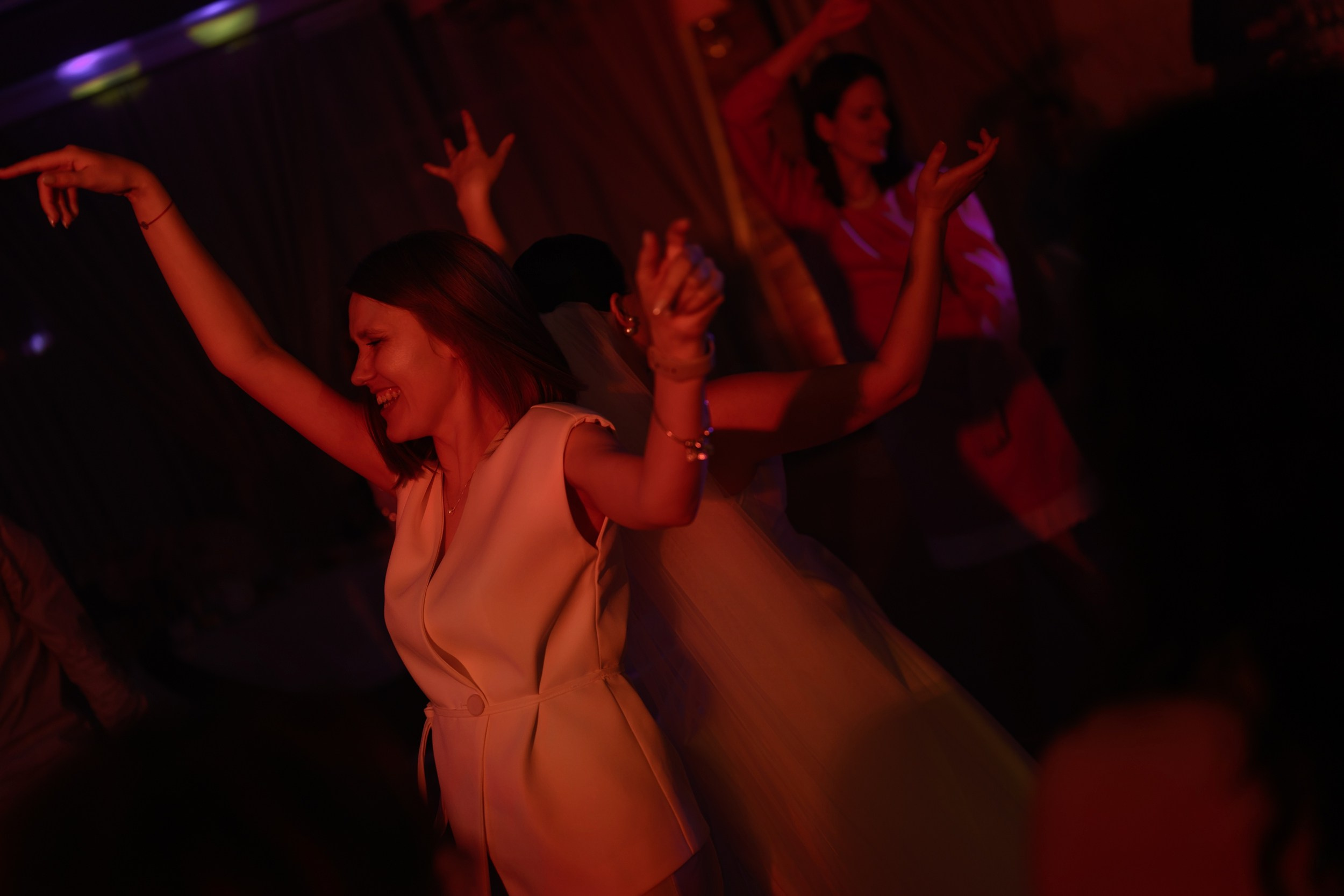 Фотограф на свадьбу Минск Москва Санкт-Петербург Свадебный фотограф Фотограф на свадьбу Репортажный фотограф Love Story Свадебная прогулка. Свадебный фотограф — Крюков Константин