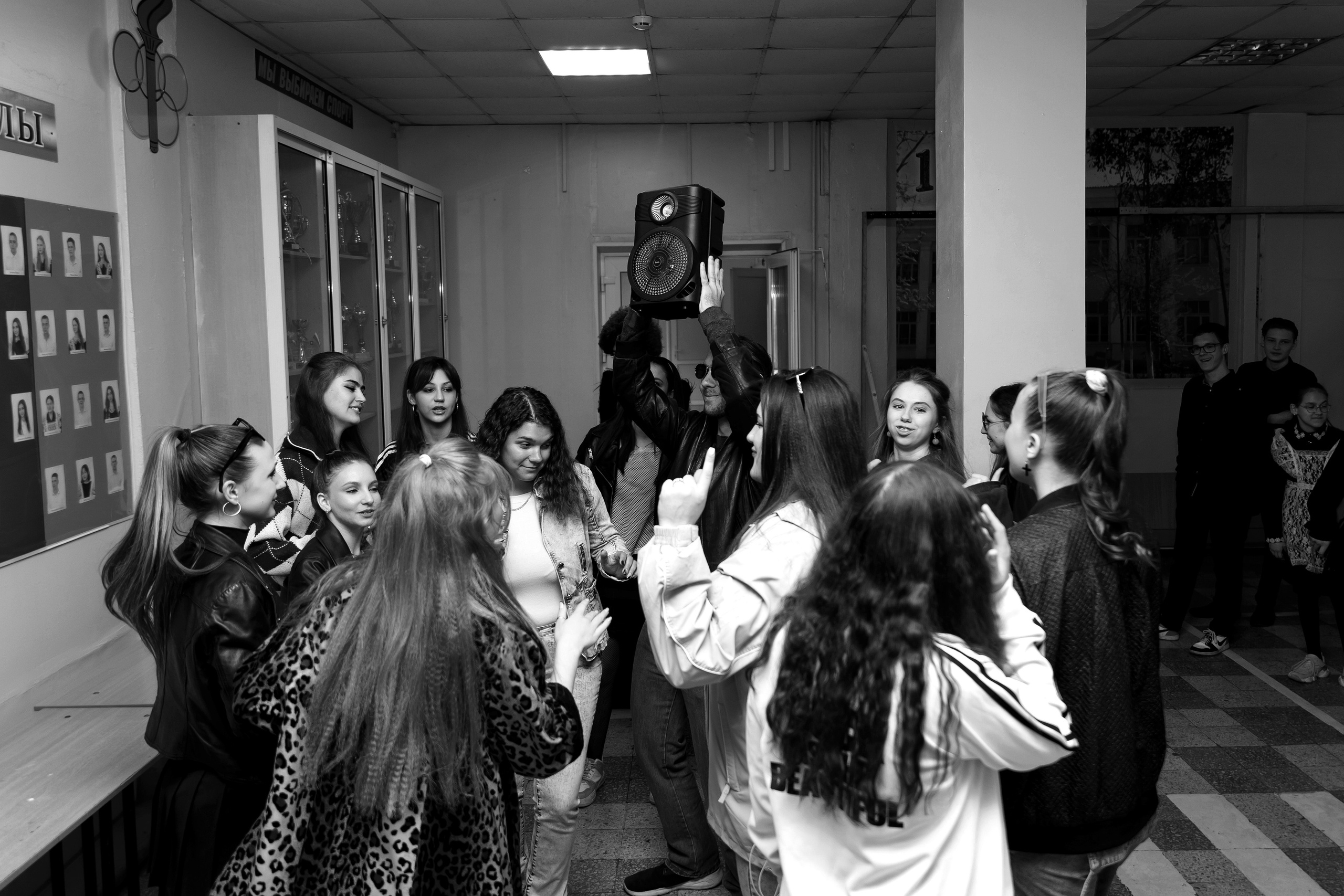 11 класс день не послушания в школе. Фотограф Любовь Корниенко, Примоский край