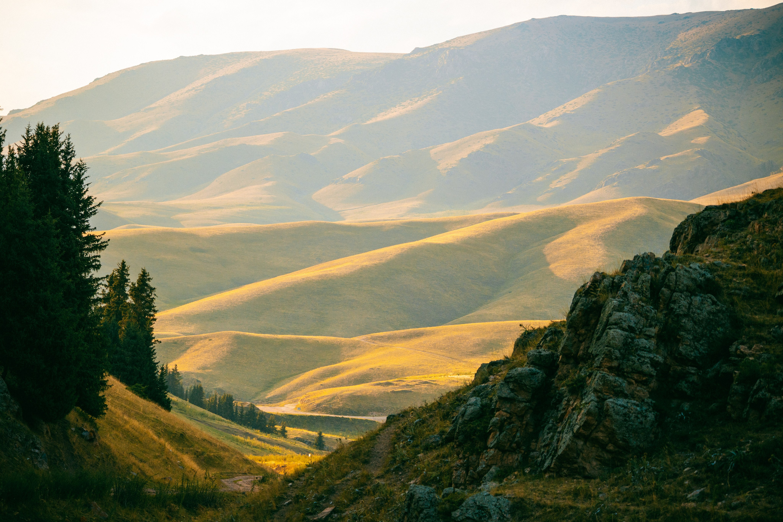Поездка на плато Ассы и за пределами. Экскурсии и туры по Алматы