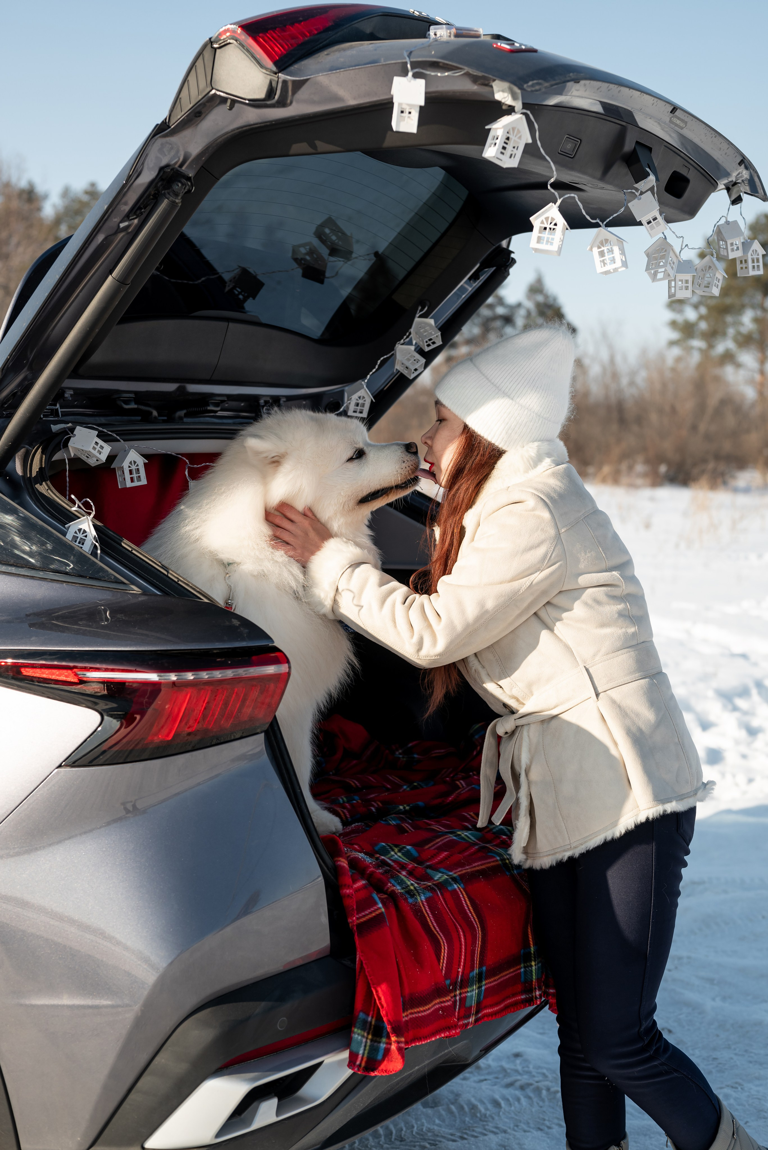 Фотопроект с Платоном и машиной на улице. Фотограф в городе Салават