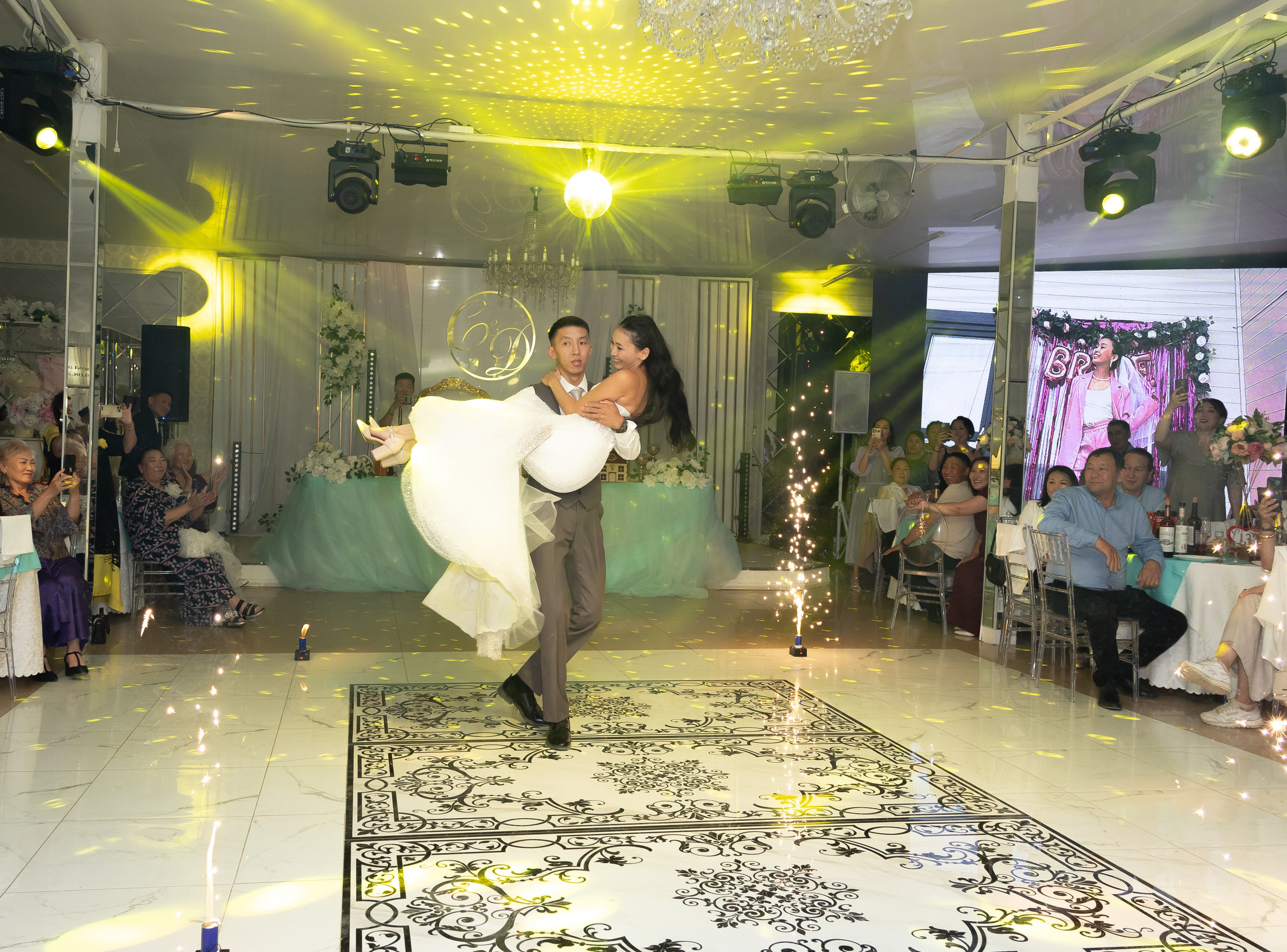 Сайыына, Данил. Фотограф Якутск Зоя Николаева