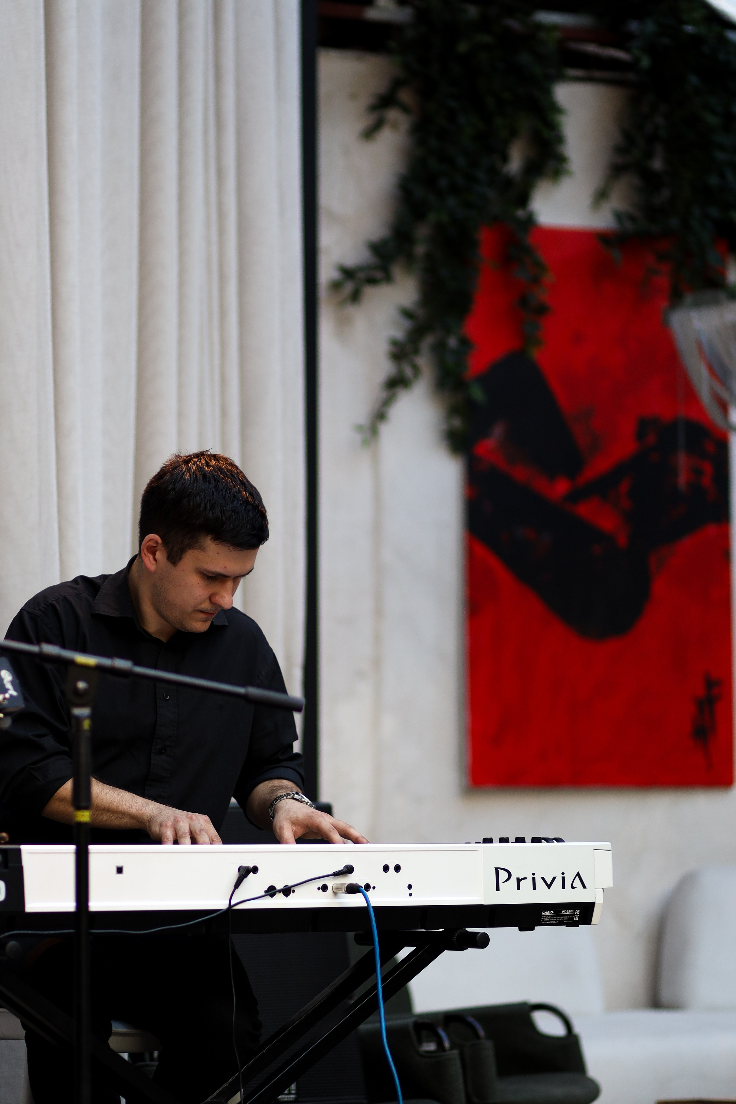 Gastrodvor 8 March. Дженбаз Павел — фотограф в Ялте