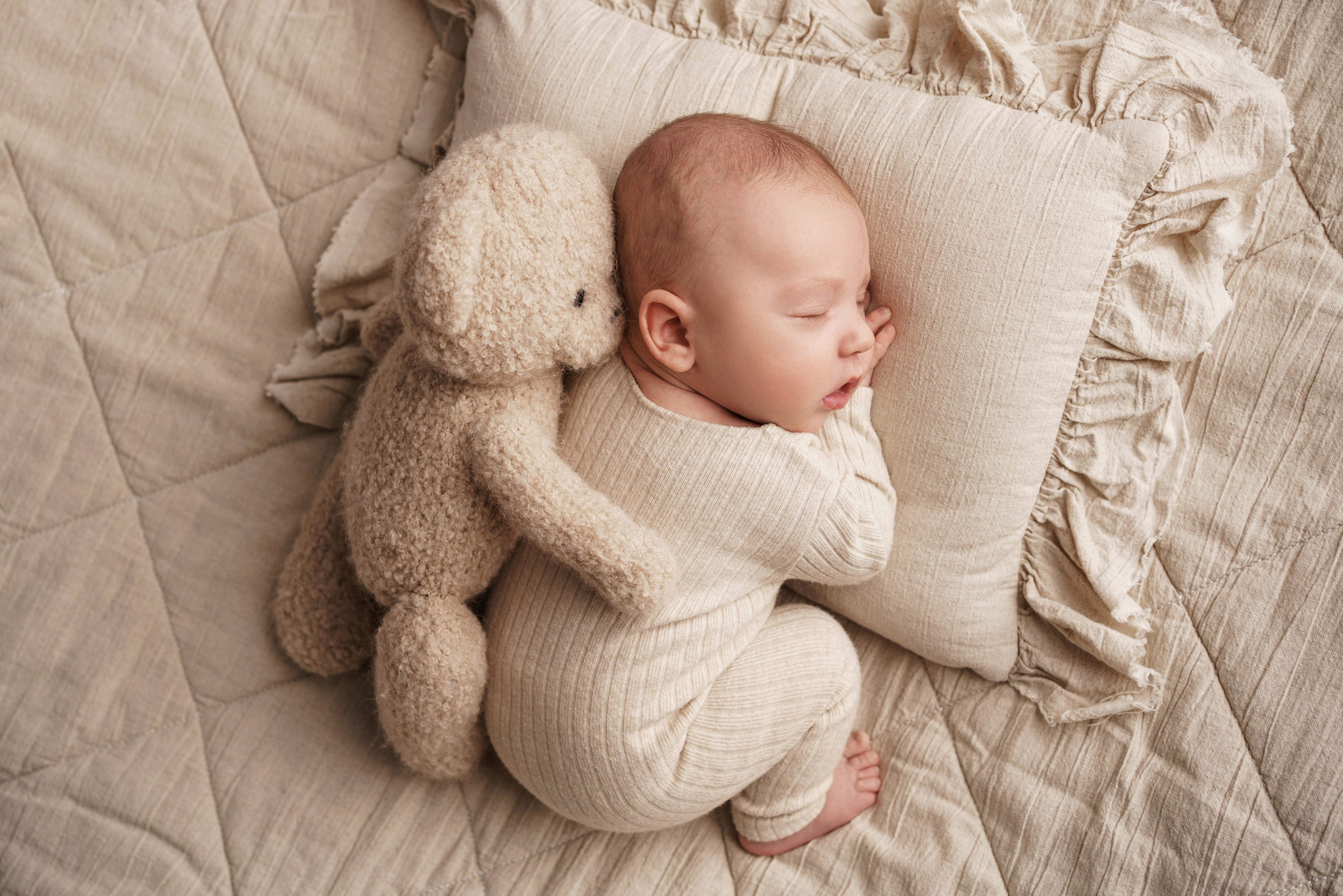 Лайф-съемка новорожденных | Первые семейные фото с малышом в Москве и МО. Фотосессия новорожденных в Москве и Московской области | Профессиональный фотограф newborn — Татьяна Иванова