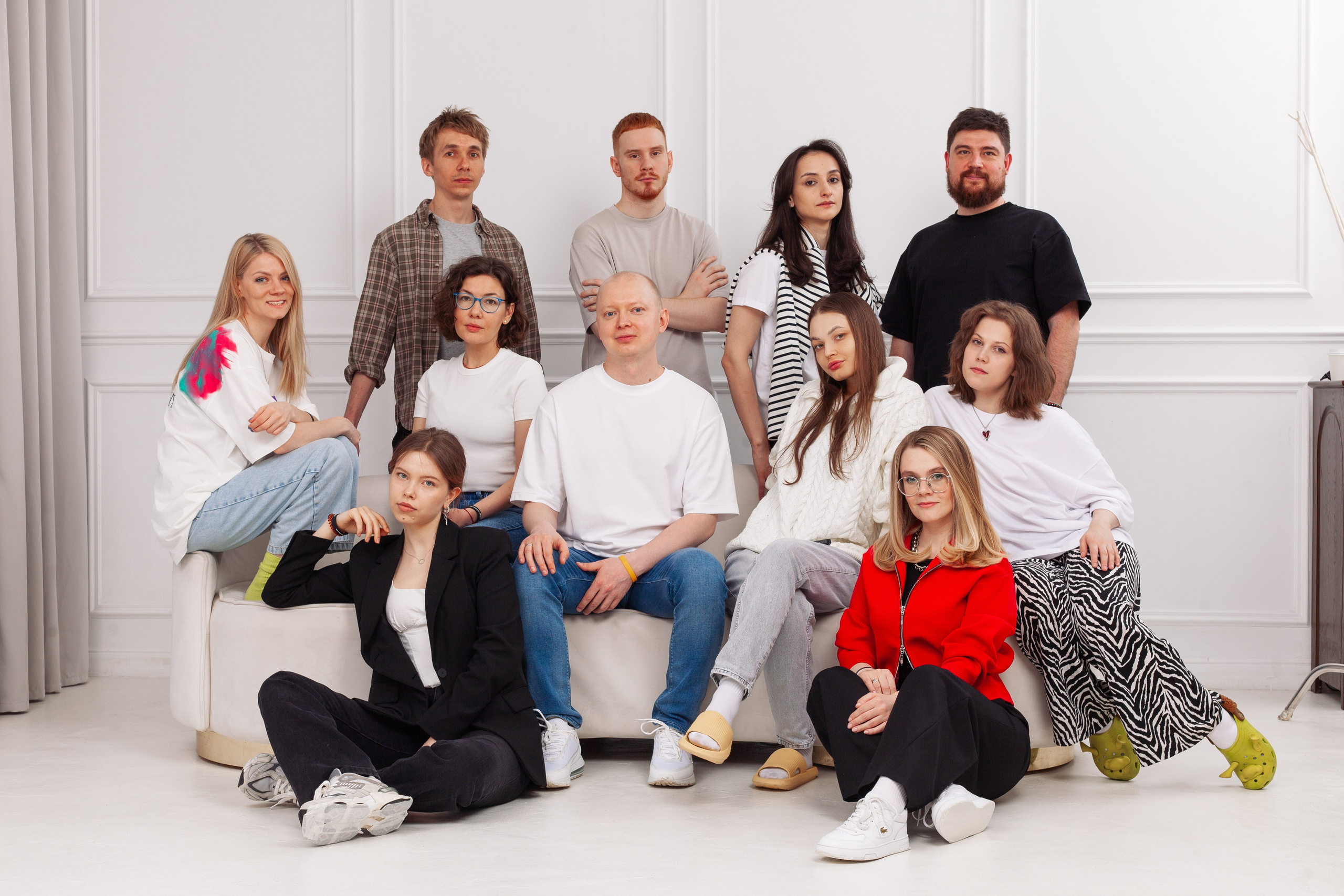 Корпоративная съемка сотрудников. Общие и портретные фото в студии Нижнего Новгорода