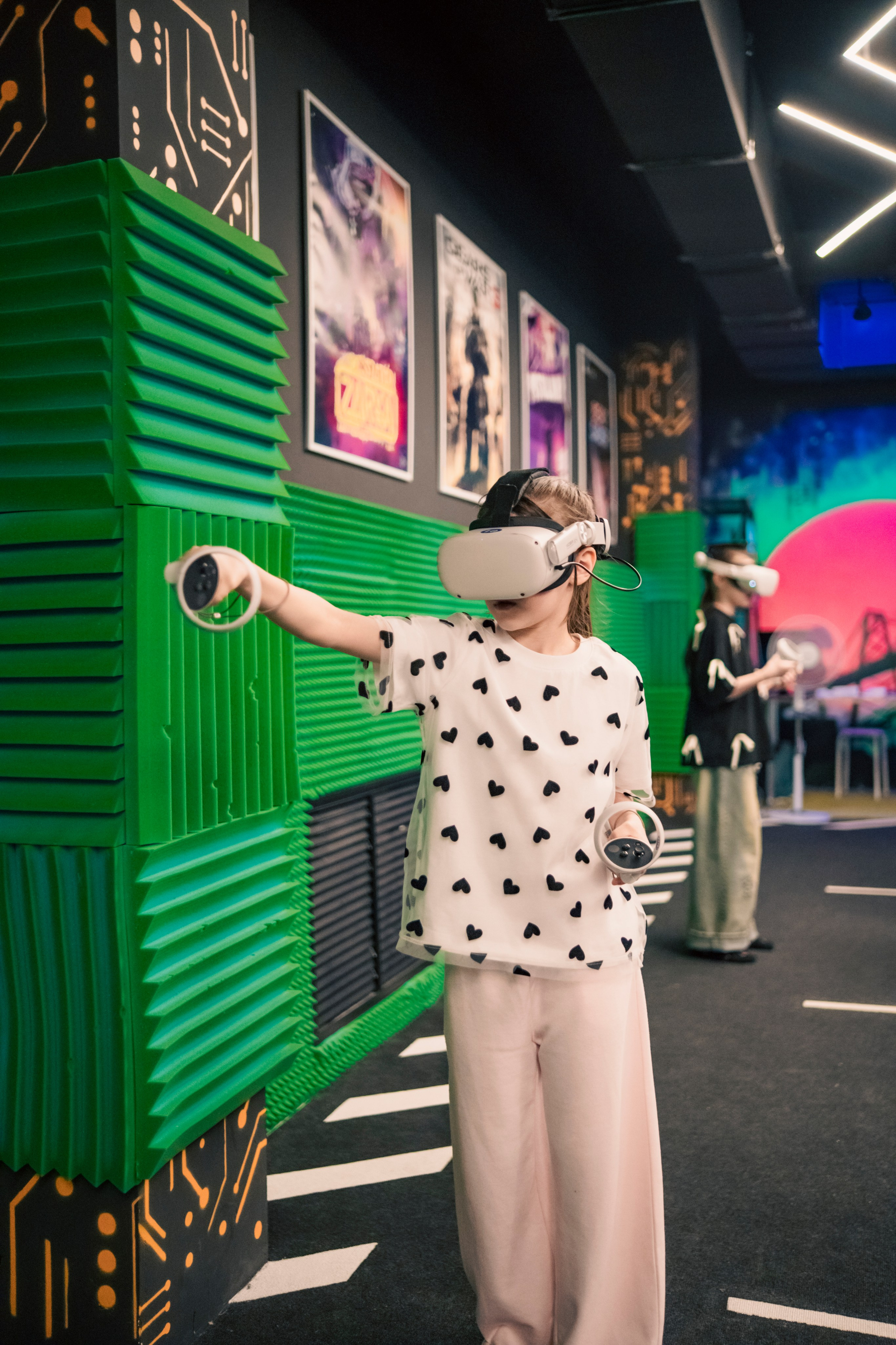 VR April-May. Felixtones