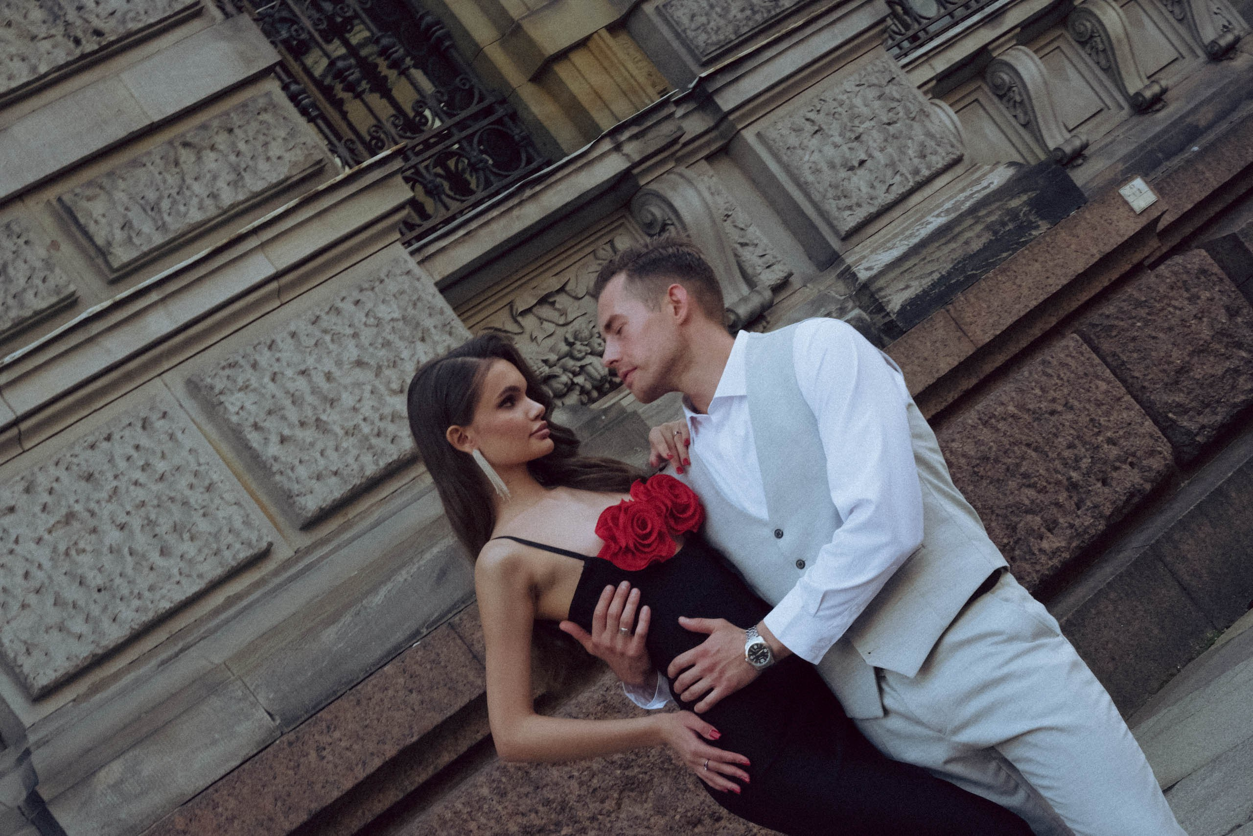 СВАДЕБНАЯ ПРОГУЛКА ВОЗЛЕ АКАДЕМИИ ШТИГЛИЦА. Профессиональный фотограф, Санкт-Петербург — Виктория Богомолова