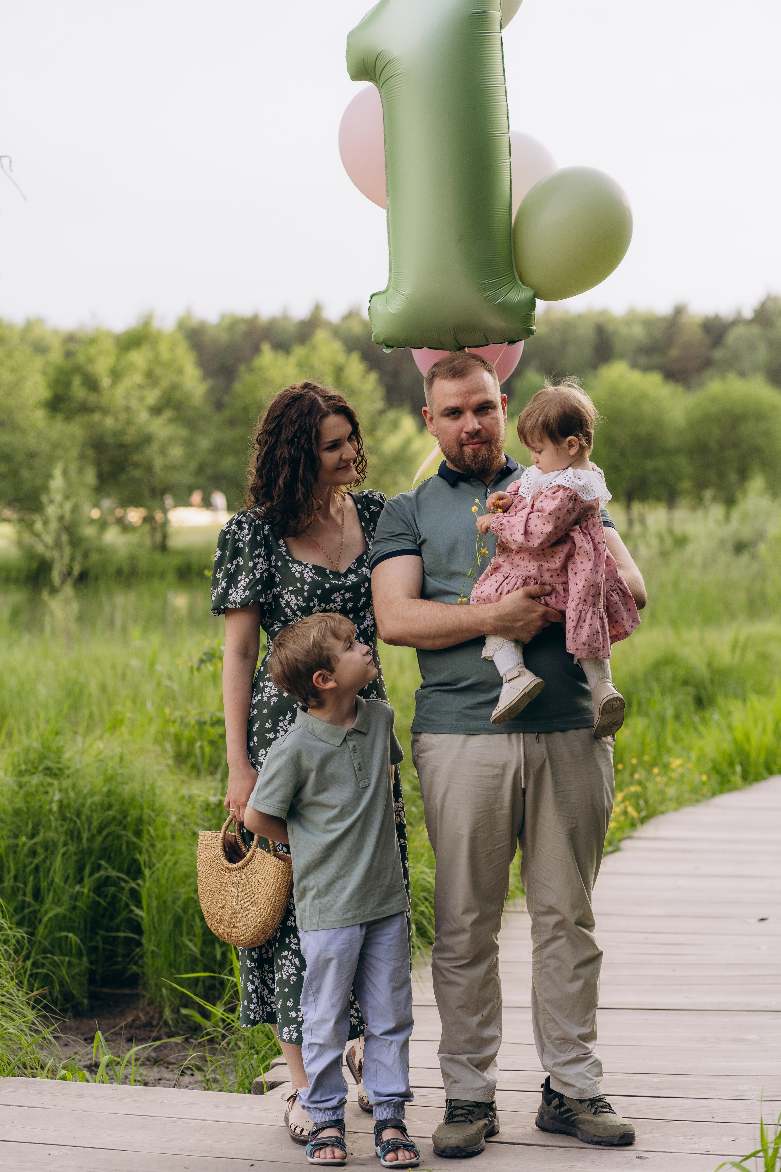 Семейная фотосессия в студии в Москве, семейный фотограф Анна Полушина. Свадебный фотограф в Москве Анна Полушина