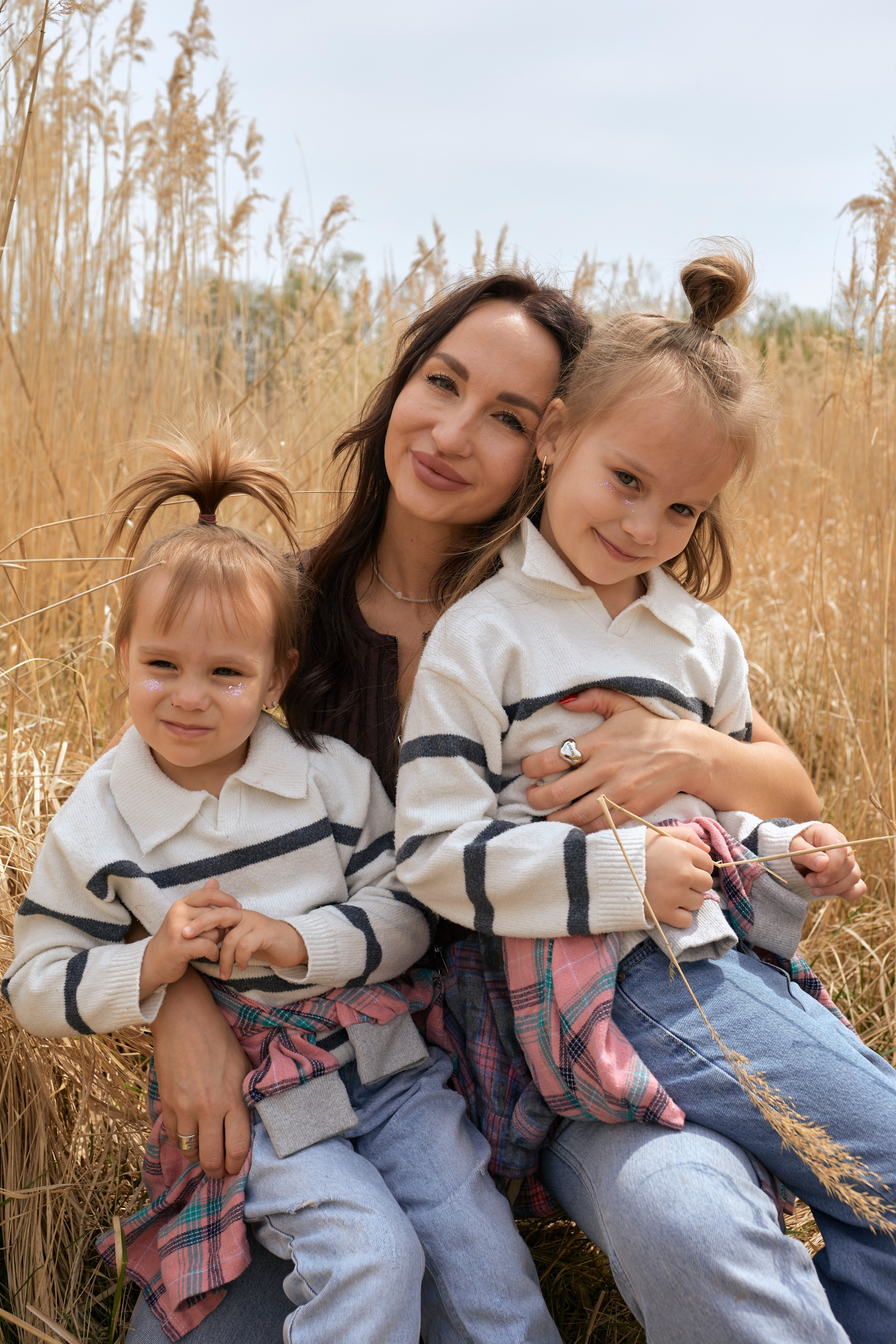 Алена и дочки. Фотограф Владивосток, семейные и индивидуальные съемки
