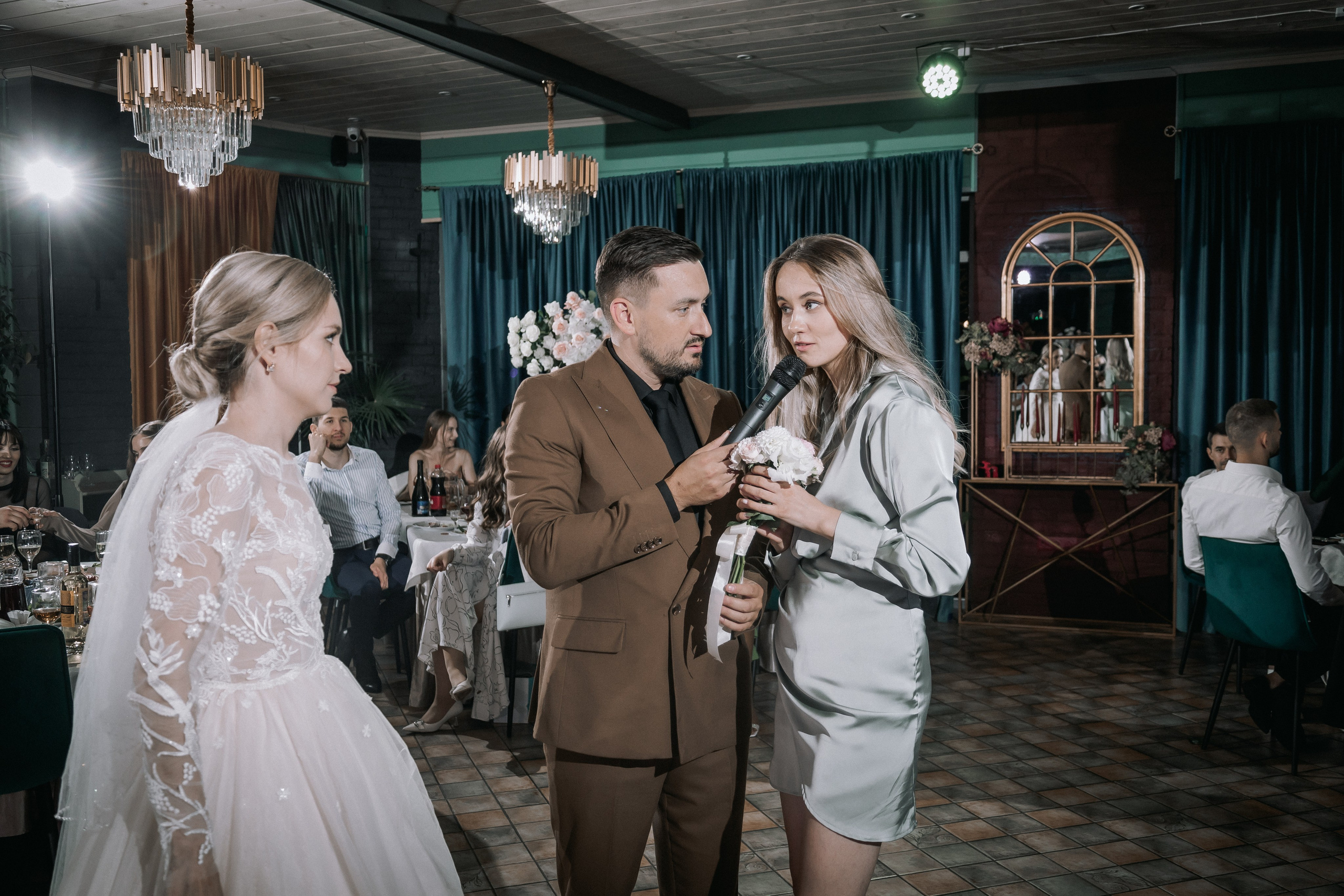 Свадебный день. Дарья и Джем. Свадебная фотография. Арина Рубах