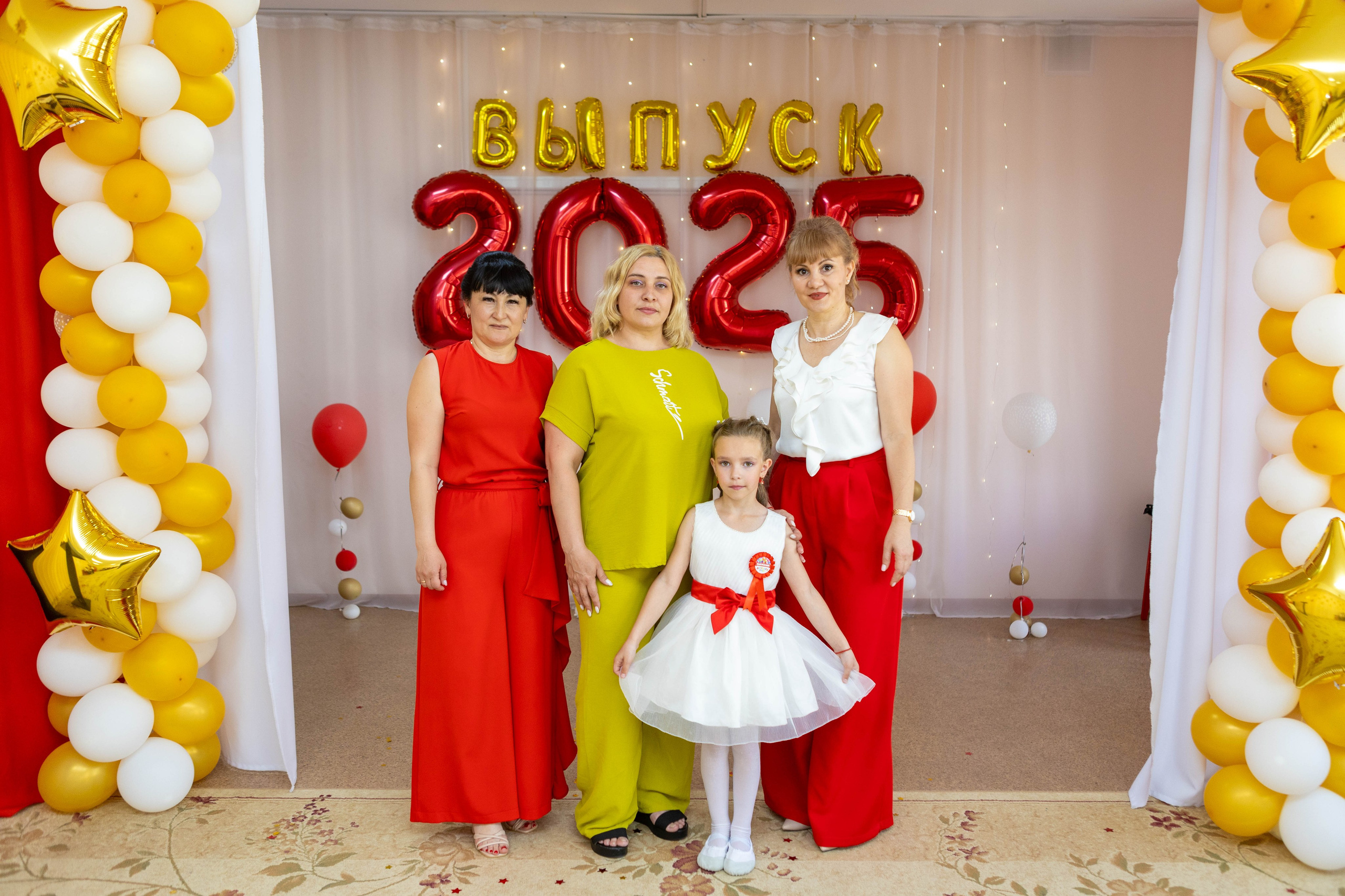 Выпускной в детскому саду 2025 год. Свадебный и предметный фотограф Ренат Каламперов