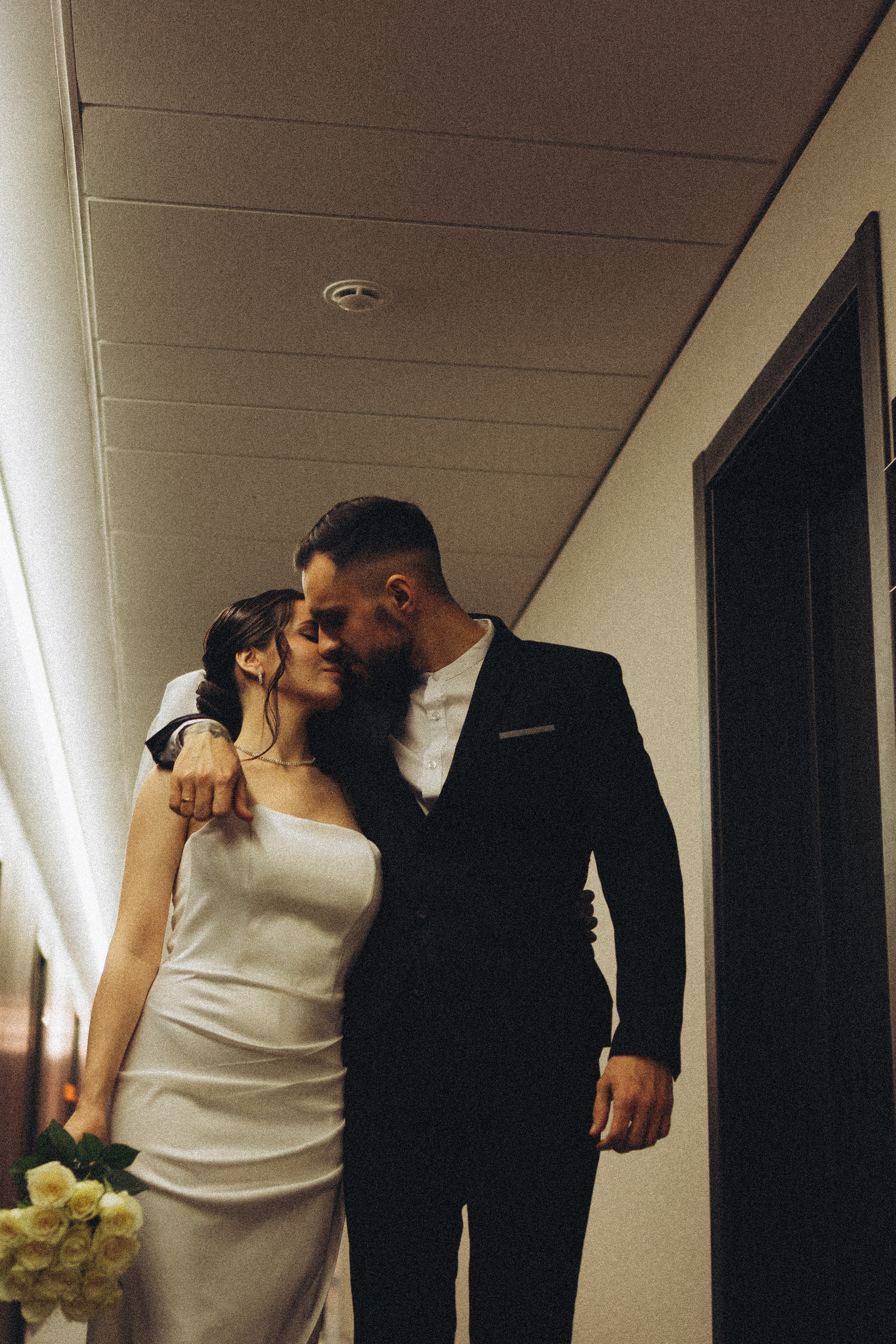 СВАДЕБНАЯ СЬЕМКА СБОРОВ ЖЕНИХА И НЕВЕСТЫ В ОТЕЛЕ И ТАКЖЕ ФОТОСЕССИИЯ В ОТЕЛЕЕ МЕГАПОЛИС БРЯНСК. Профессиональный фотограф, Санкт-Петербург — Виктория Богомолова