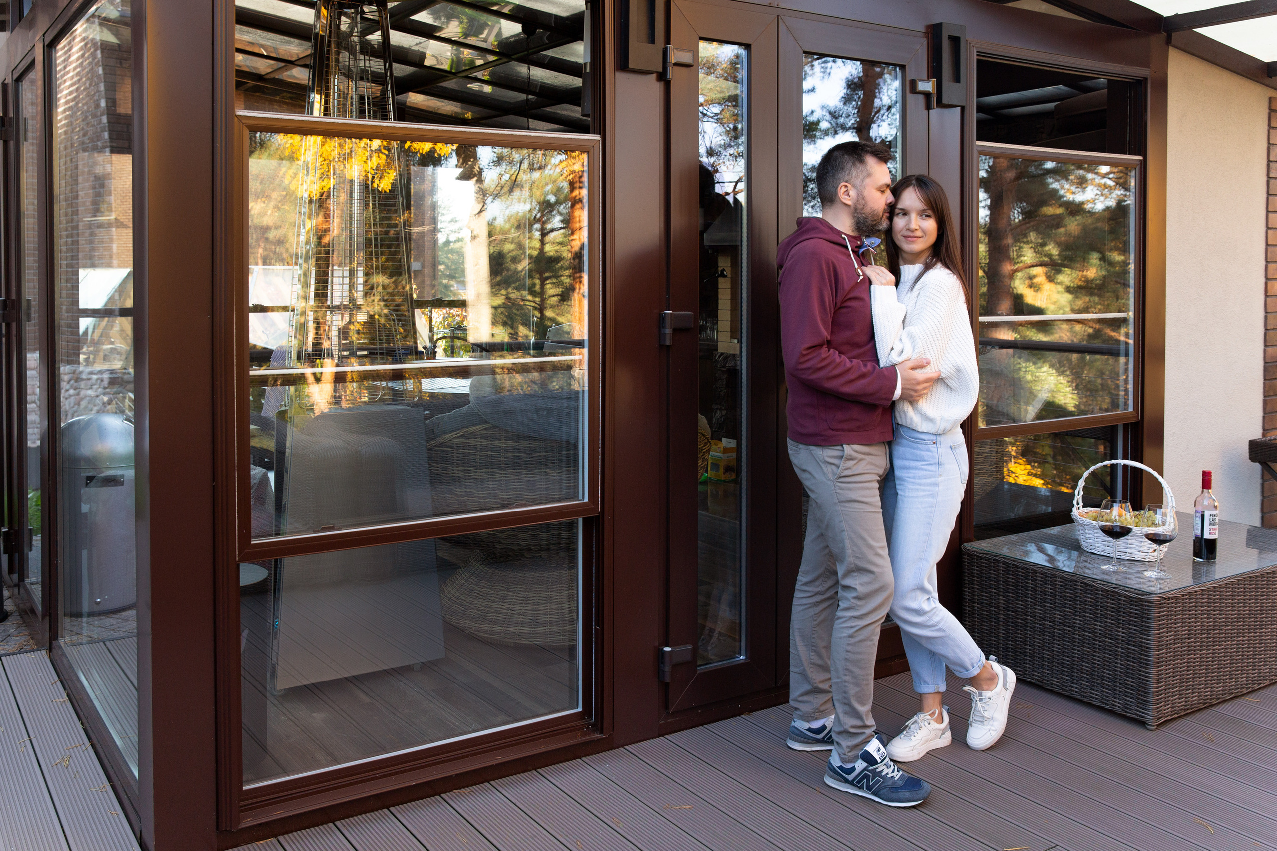 Фотосессия пары в загородном доме мечты. Свадебный и портретный фотограф в Санкт-Петербурге Надежда Чечулина