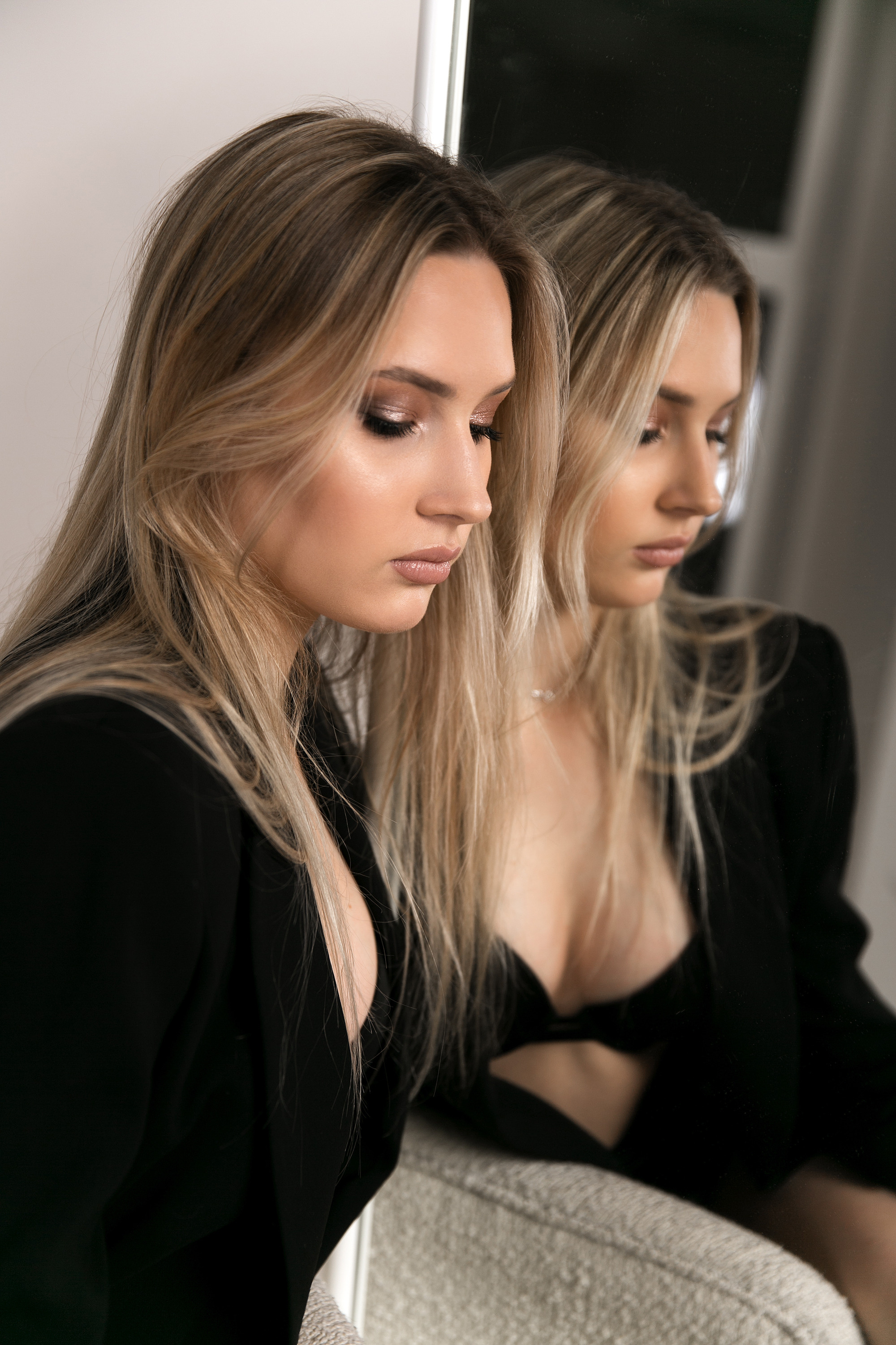 Стильная фотосессия девушки в студии. Свадебный и портретный фотограф в Санкт-Петербурге Надежда Чечулина