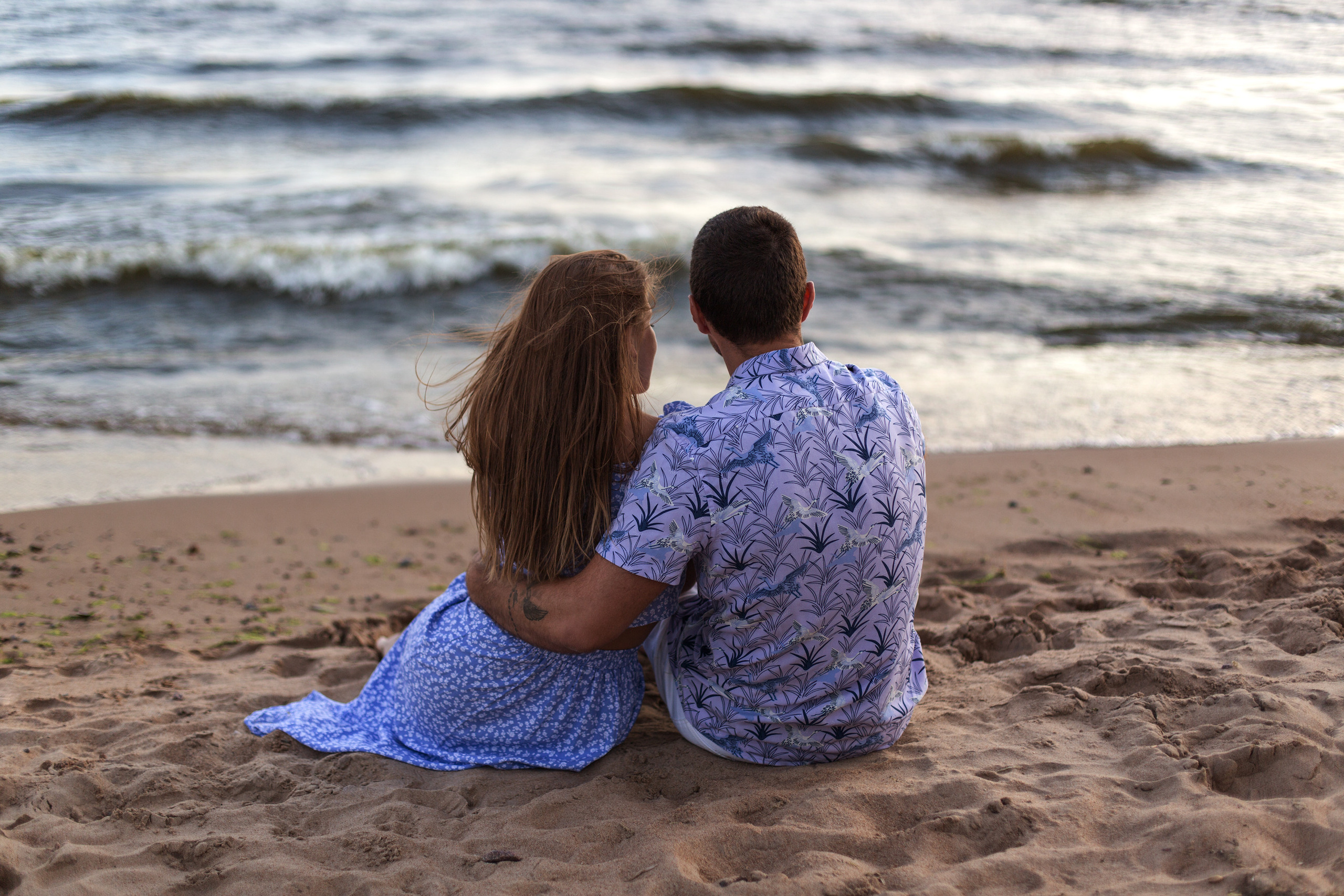 Фотосессия пары на Финском заливе. Свадебный и портретный фотограф в Санкт-Петербурге Надежда Чечулина