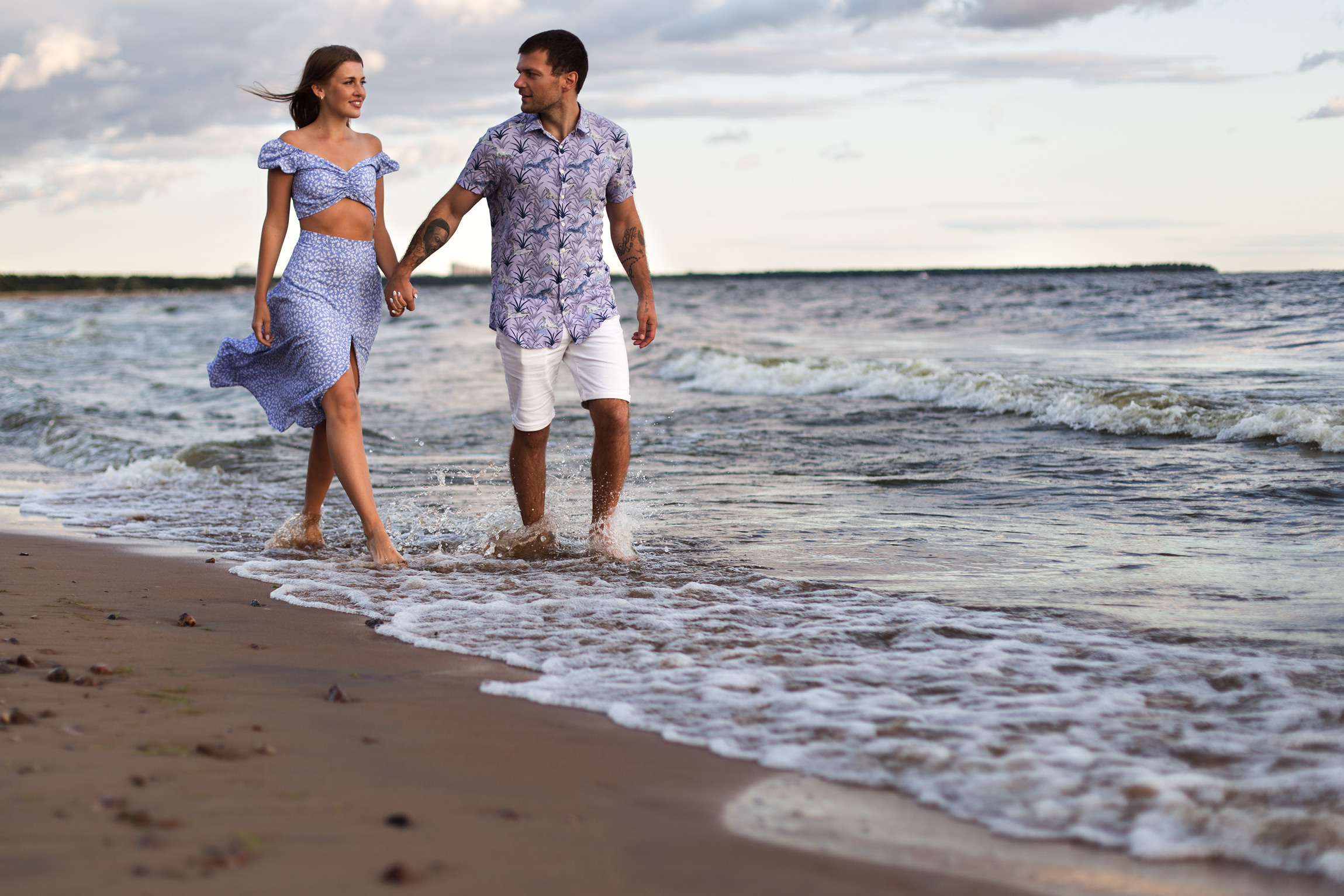 Фотосессия пары на Финском заливе. Свадебный и портретный фотограф в Санкт-Петербурге Надежда Чечулина