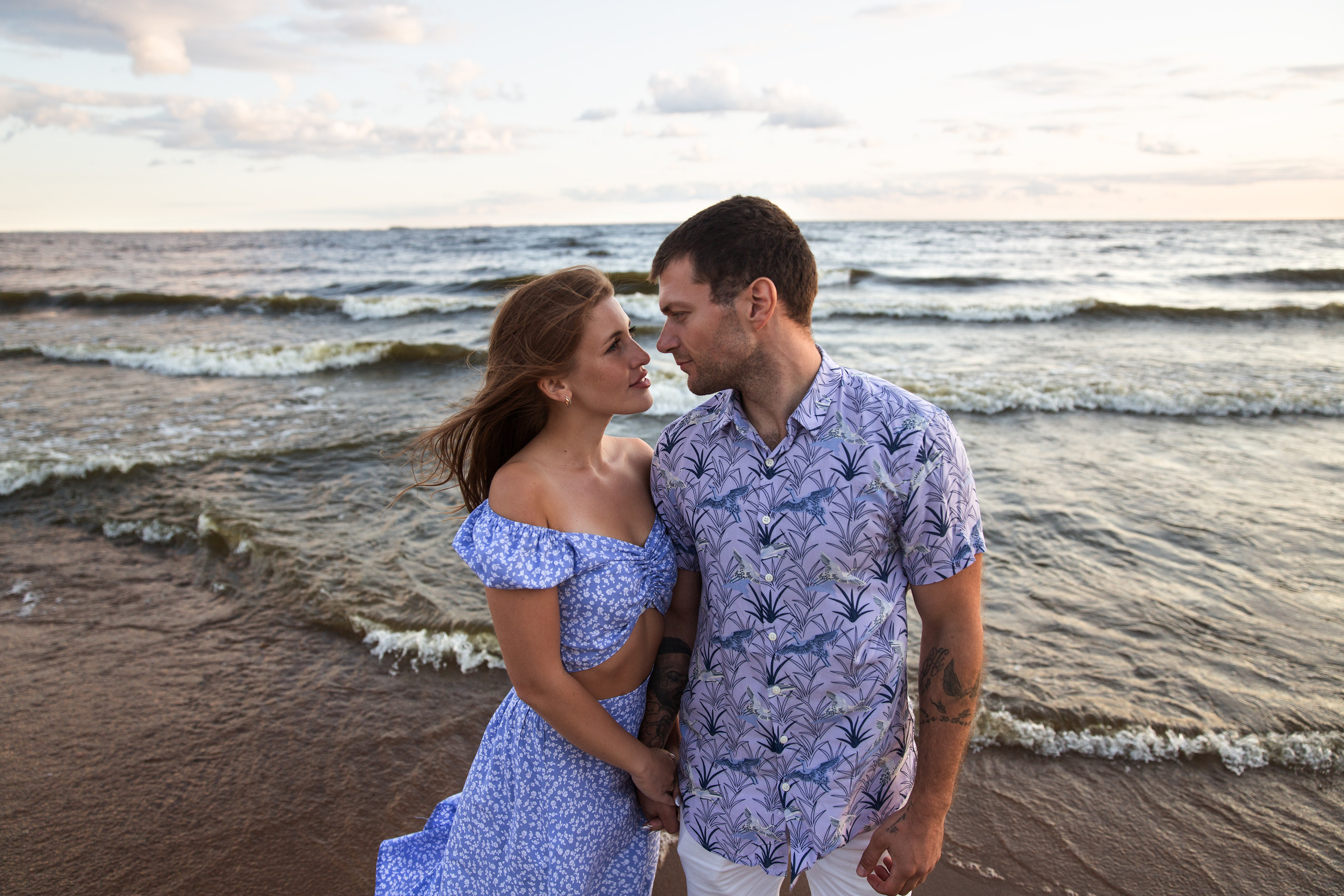 Фотосессия пары на Финском заливе. Свадебный и портретный фотограф в Санкт-Петербурге Надежда Чечулина