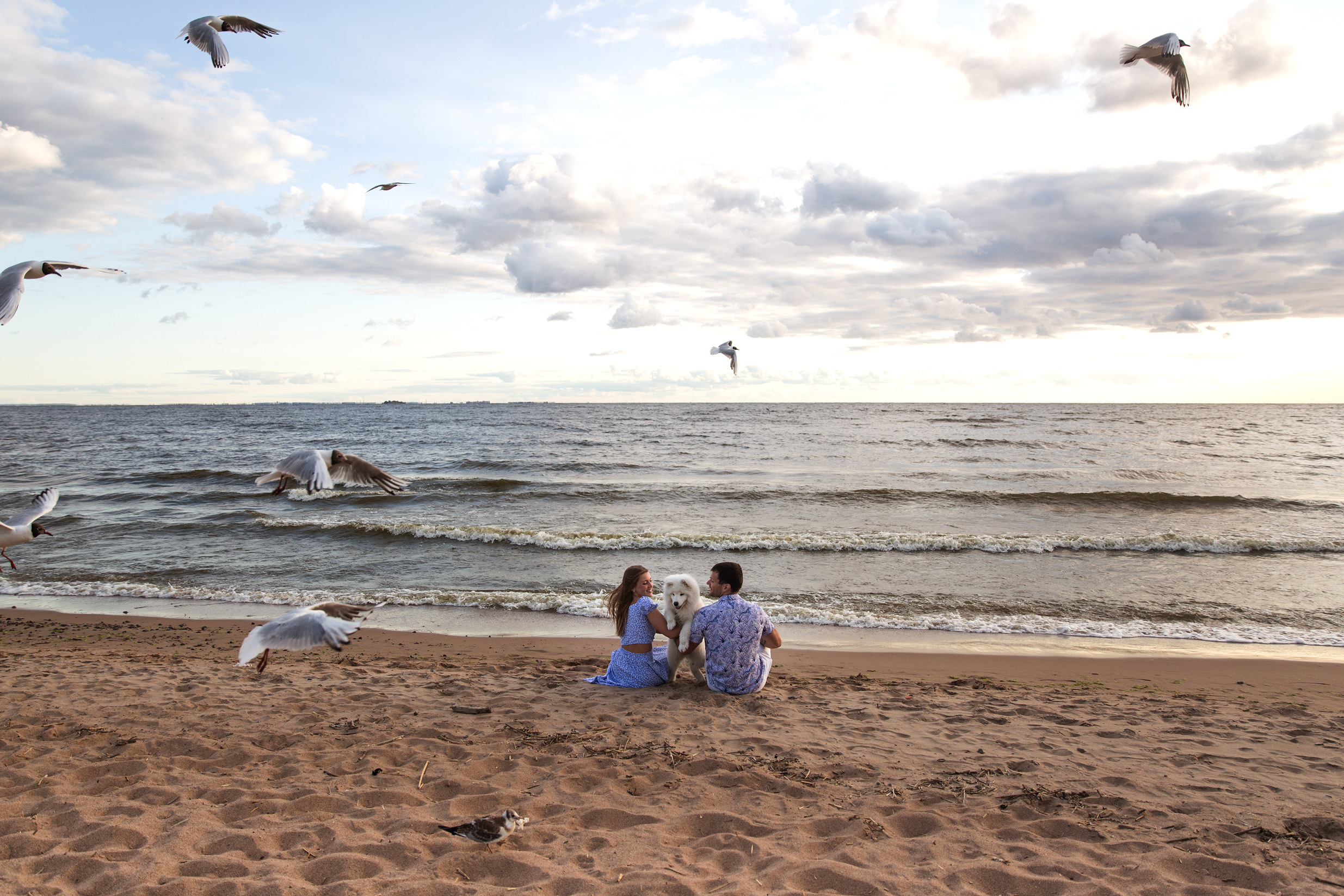 Фотосессия пары на Финском заливе. Свадебный и портретный фотограф в Санкт-Петербурге Надежда Чечулина