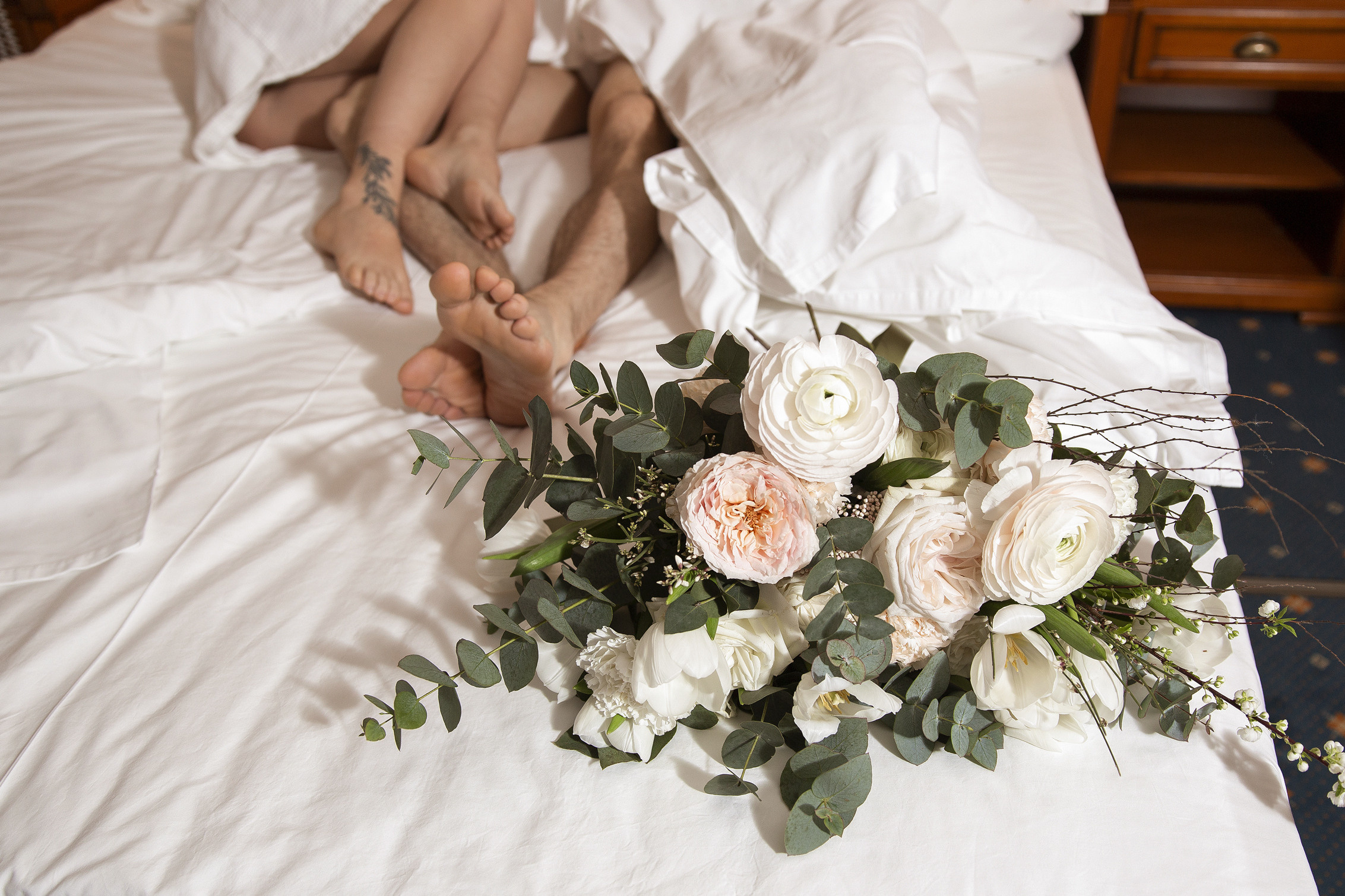 Фотосессия пары в отеле Петербурга. Свадебный и портретный фотограф в Санкт-Петербурге Надежда Чечулина