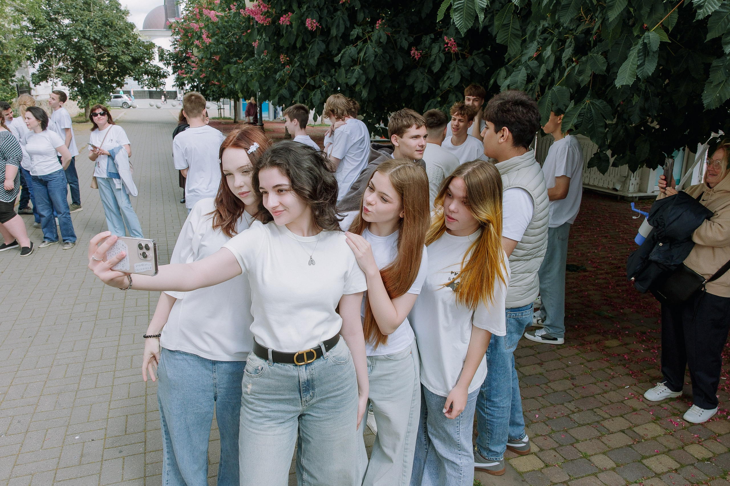 Катшановая Аллея- весна. Выпускные альбомы Натальи Бутко: Новороссийск, Анапа, Геленджик