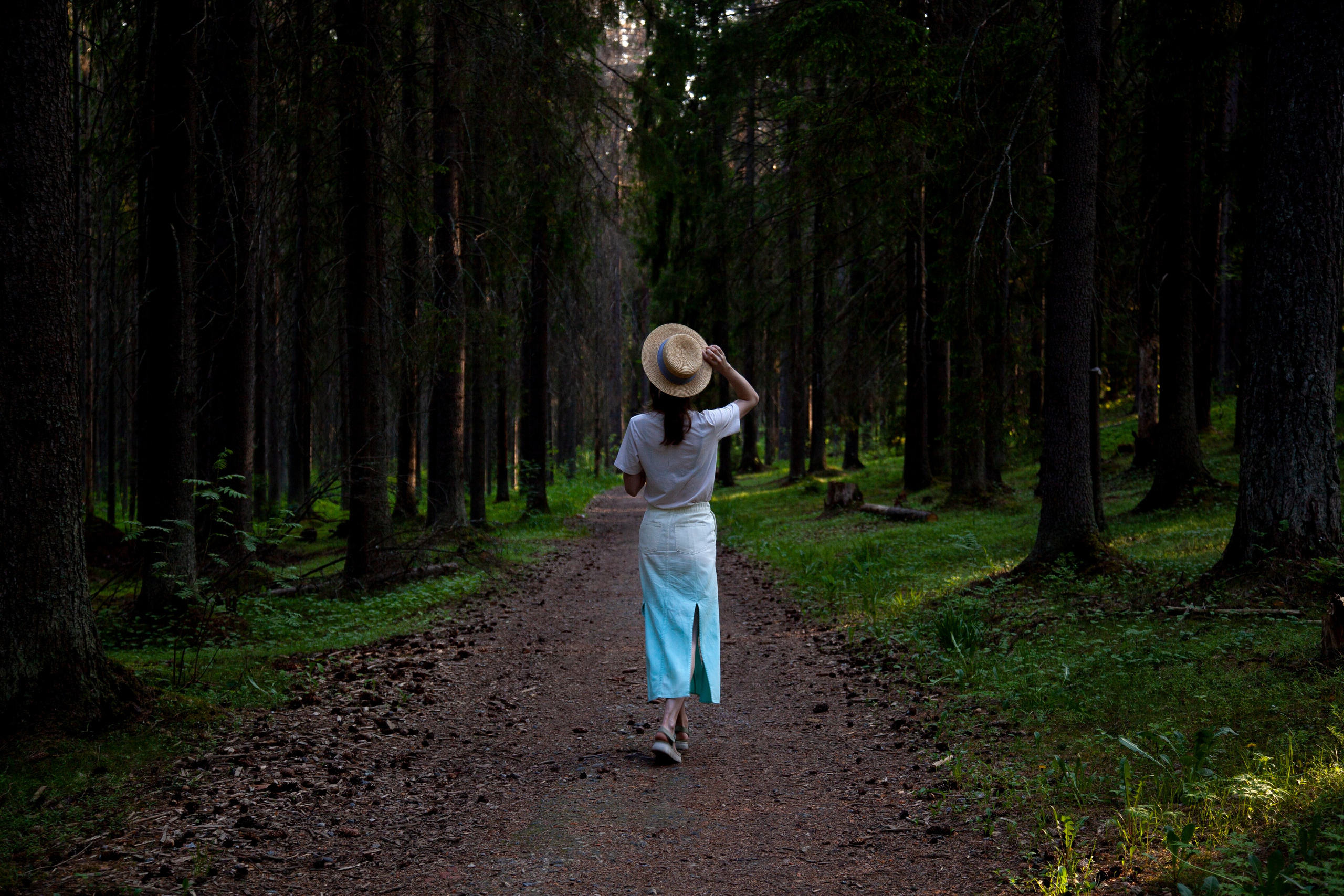 Исход мая, прогулка в Комарово. Рита. Варвара Цымбал