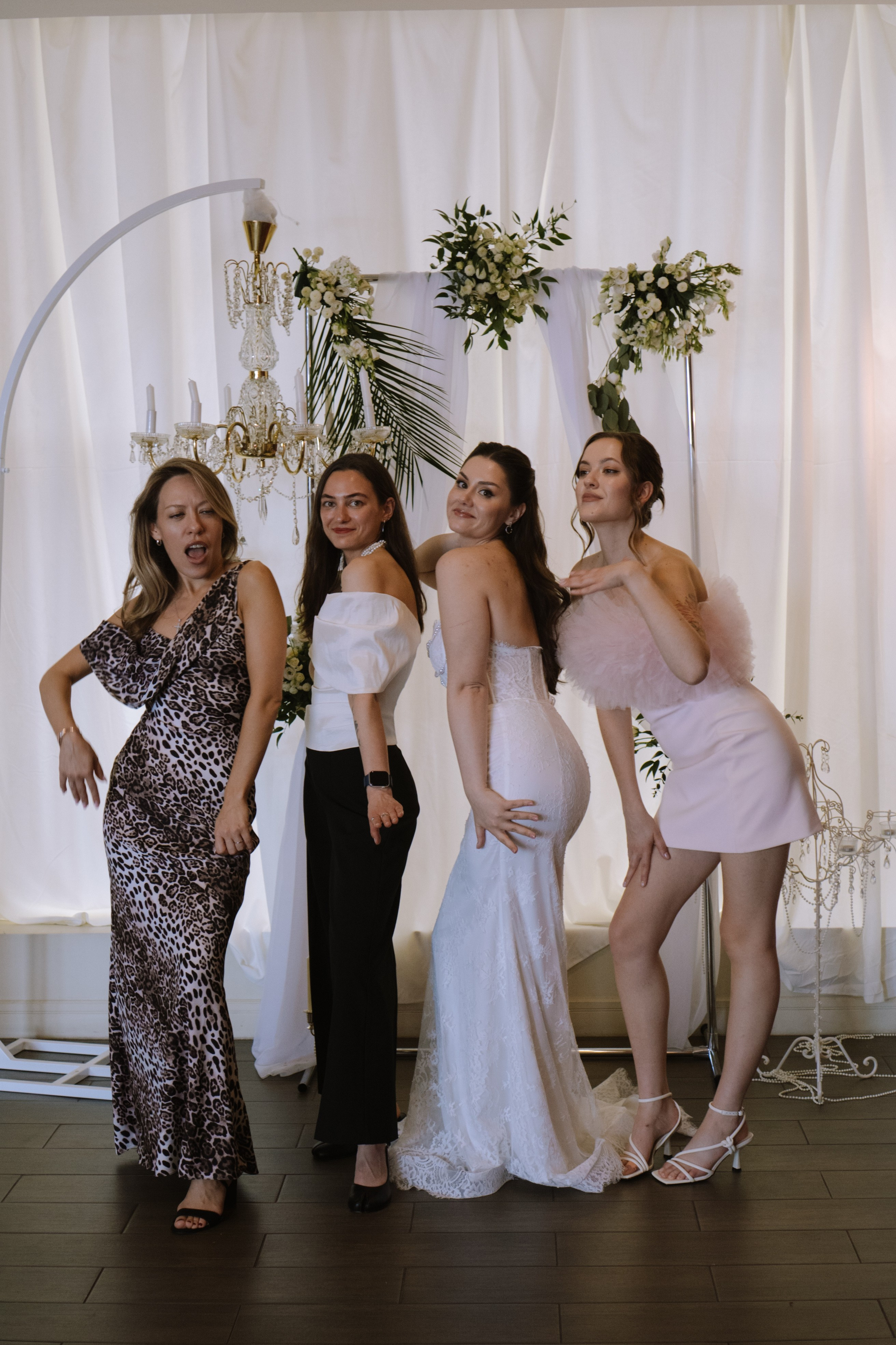 СВАДЕБНЫЙ БАНКЕТ НА ВЛАДИМИРСКОЙ В САНКТ-ПЕТЕРБУРГЕ (КАМЕРНАЯ СВАДЬБА). Профессиональный фотограф, Санкт-Петербург — Виктория Богомолова