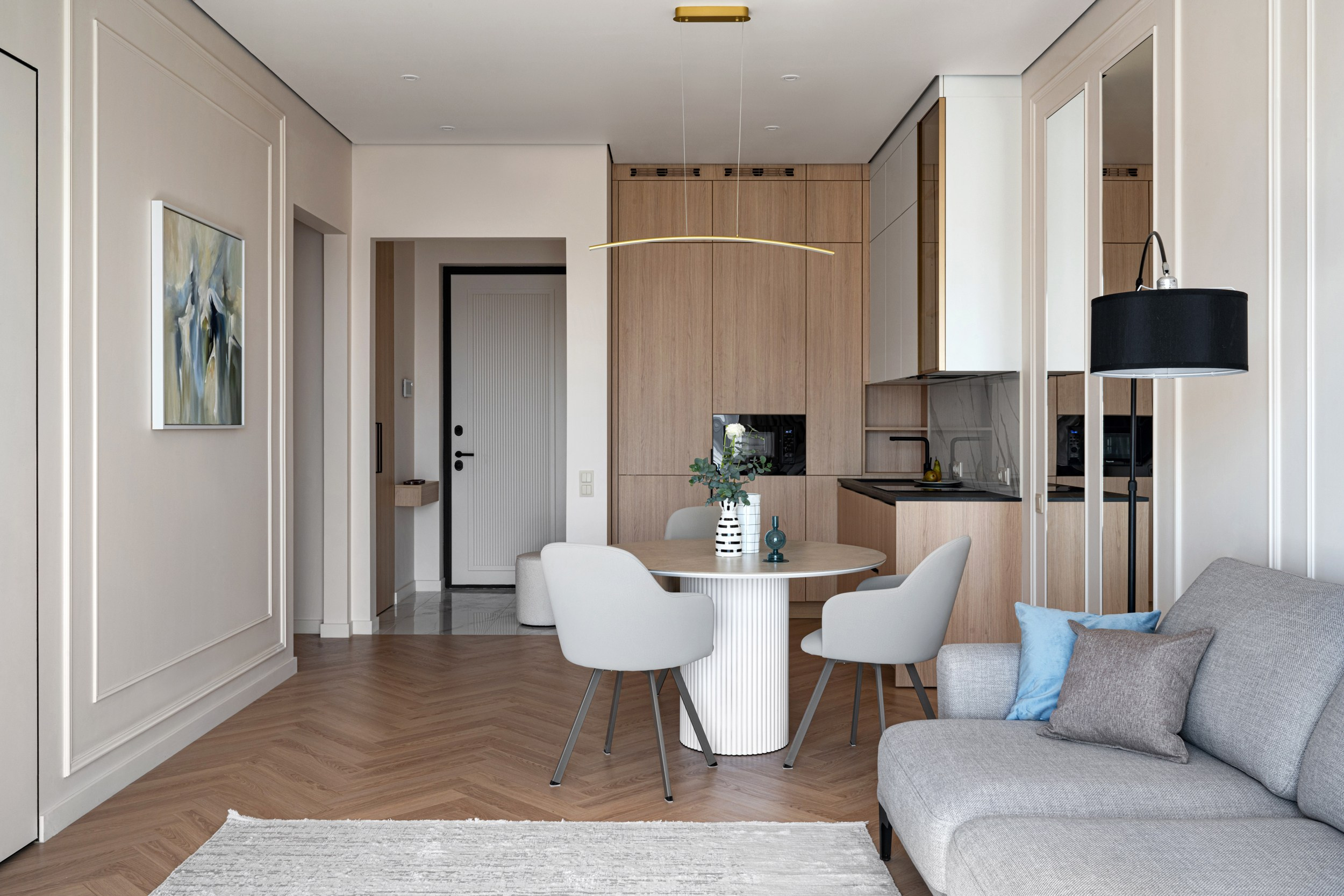 Hide, 55 м. Главная