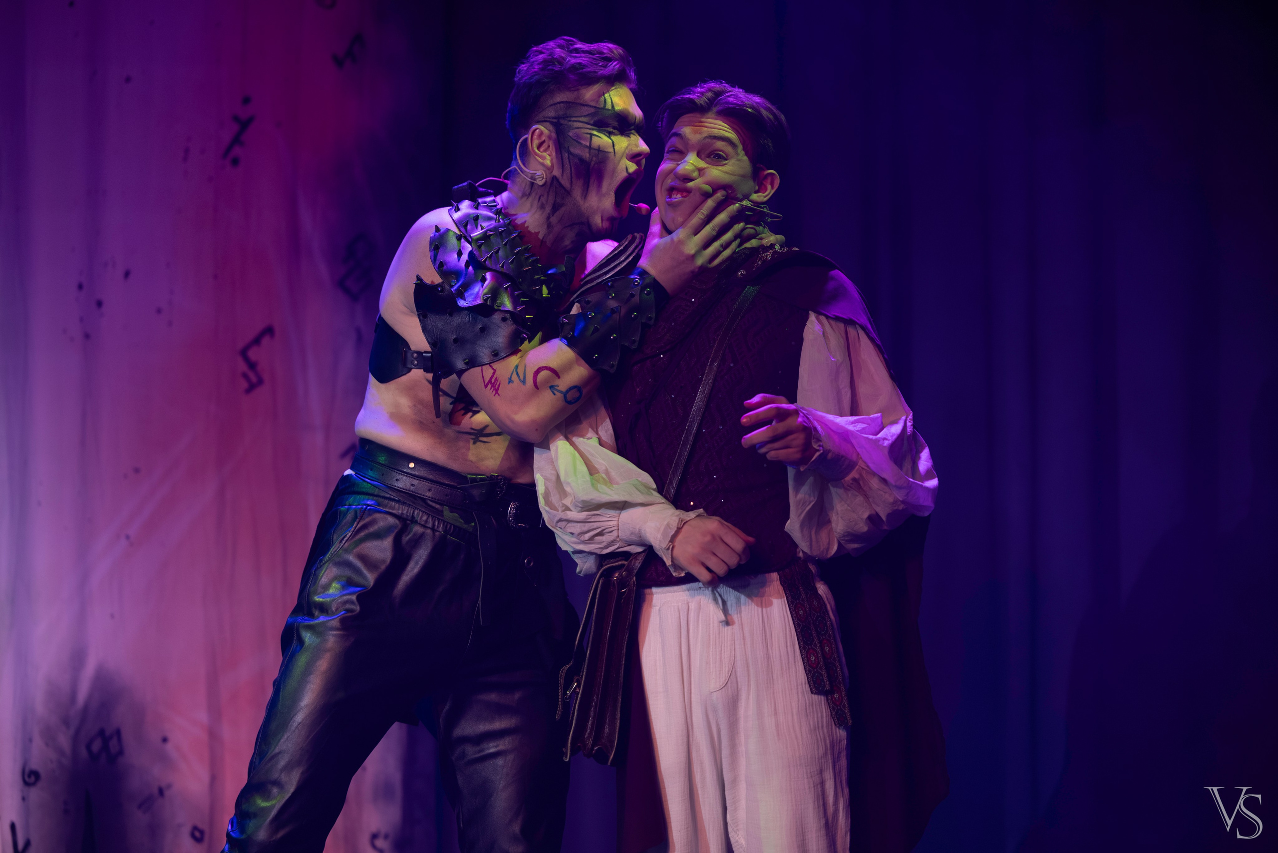 Книга стихий 25.01. Фотограф Виктор Степанов