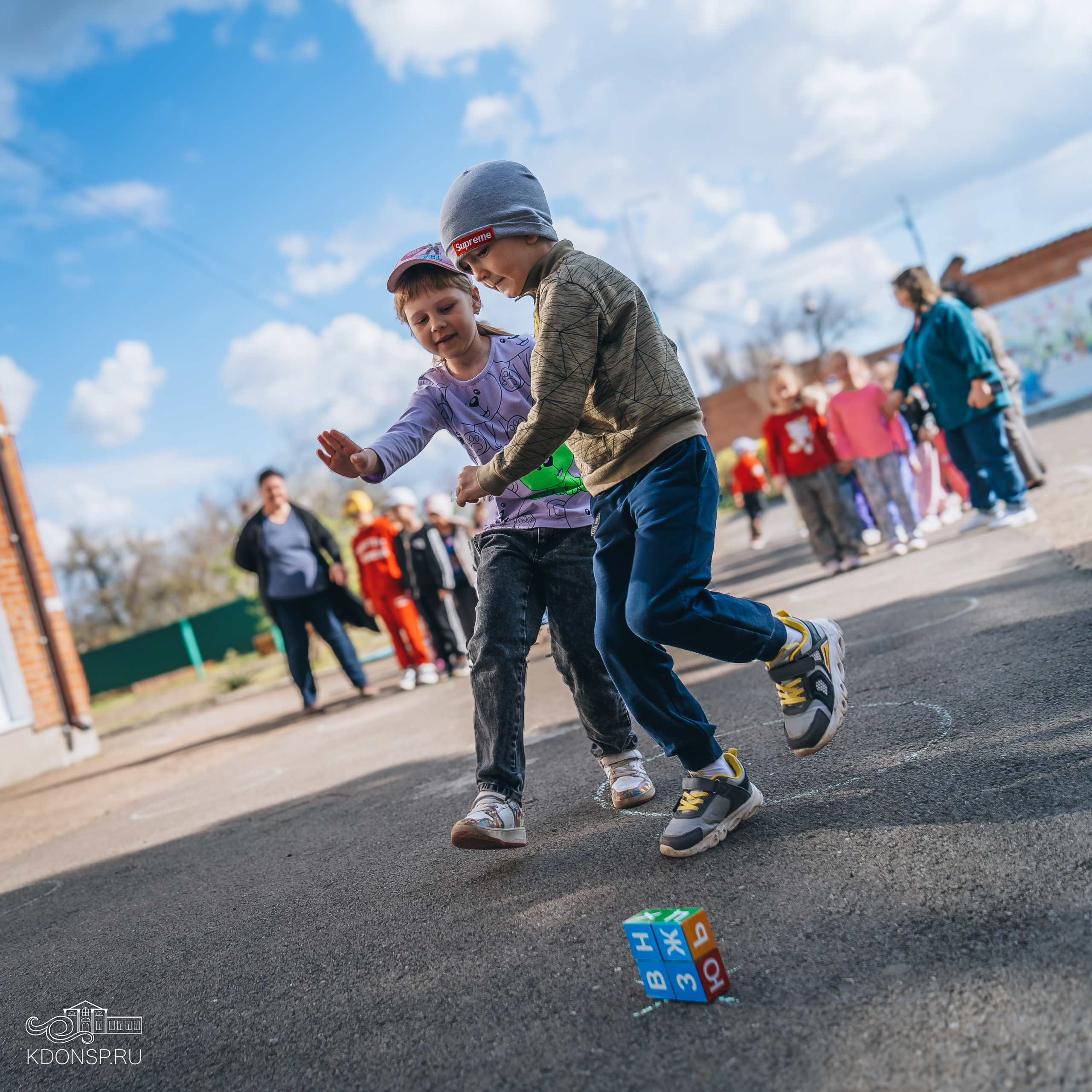 «У Лукоморья». Новотитаровский Дом культуры
