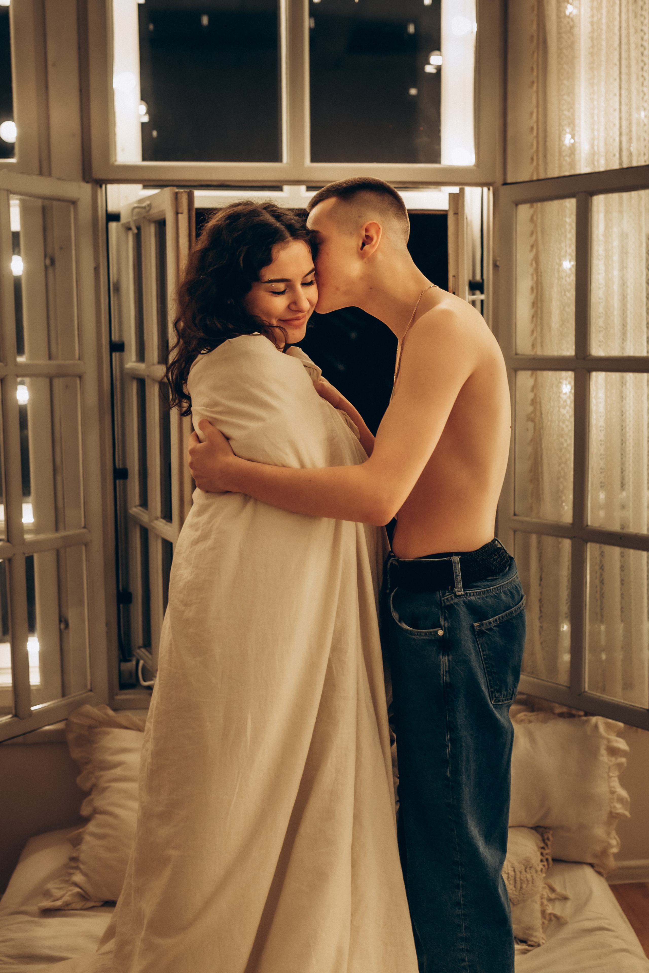 LoveStory Никита и Лиза в студии. Фотограф Санкт-Петербург Князева Елизавета
