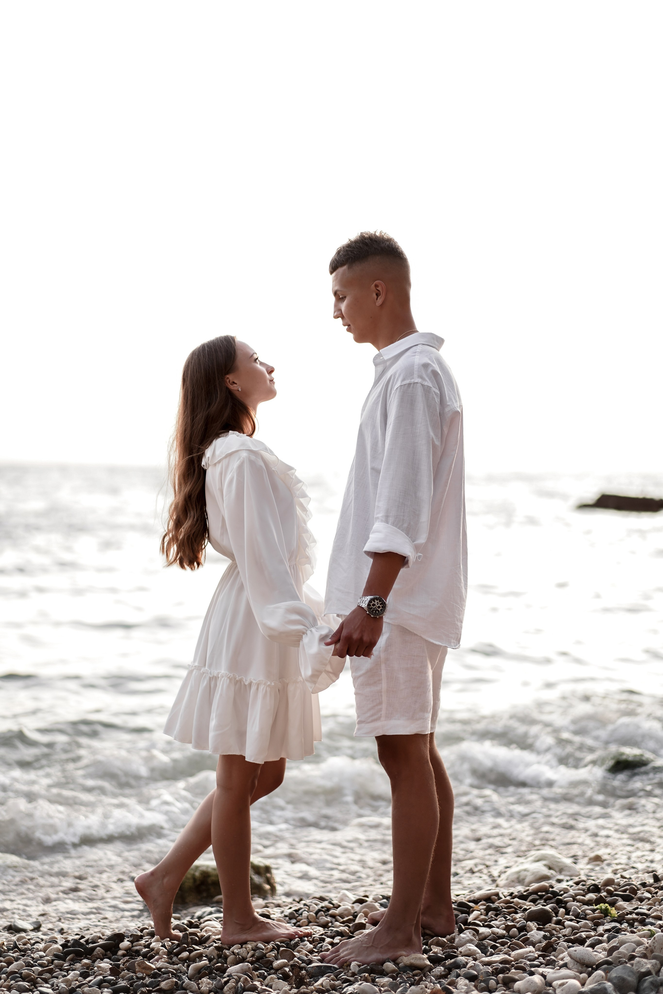 Матвей и Софья на фотосессии дикого пляжа Грот Дианы в Крыму. Свадебный фотограф в Ростове-на-Дону. Таинство Крещения и Венчания, семейные фотосессии. Алёна Чёботова