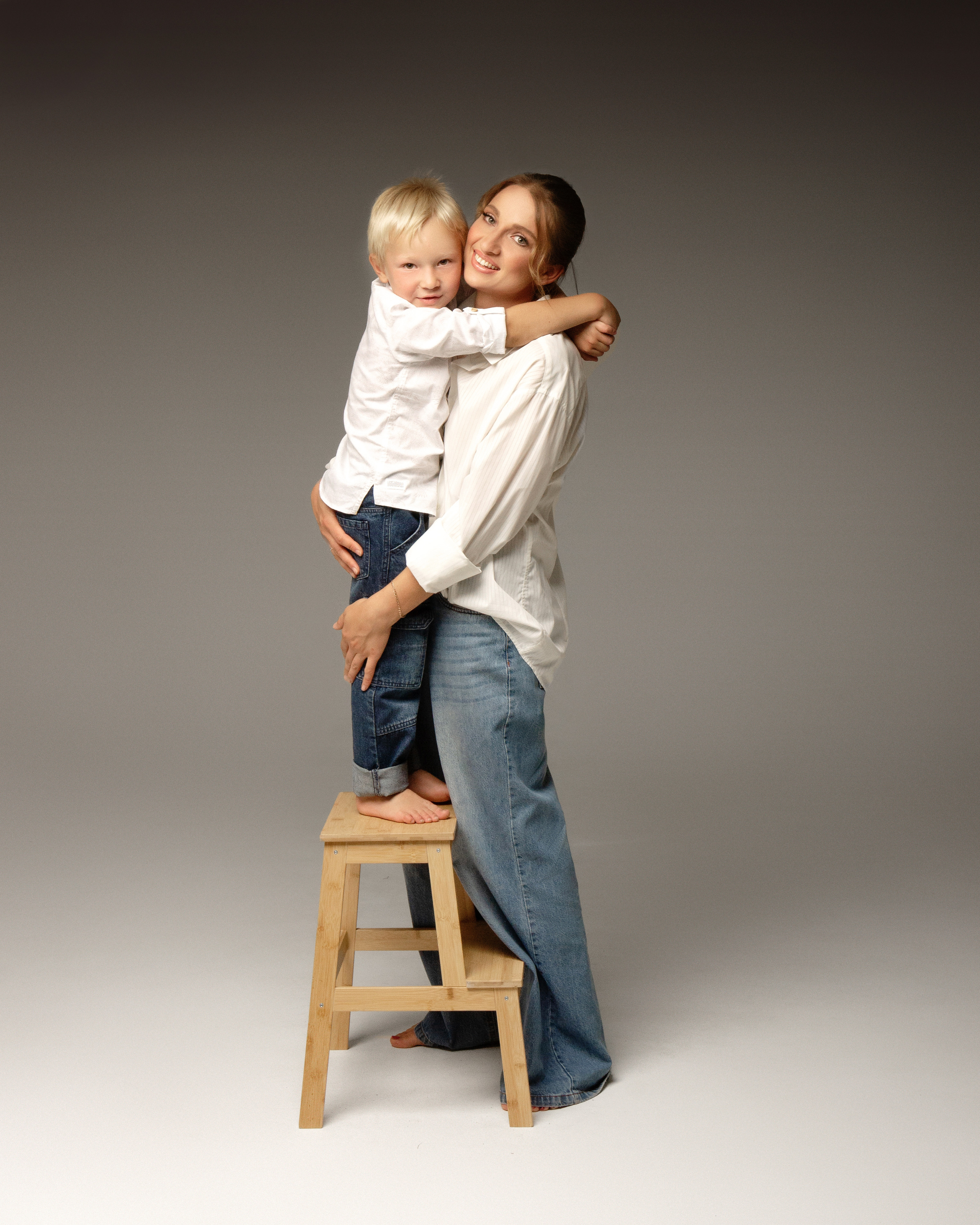 Алёна с семьёй. Фотограф беременности в Екатеринбурге Илона Филатьева