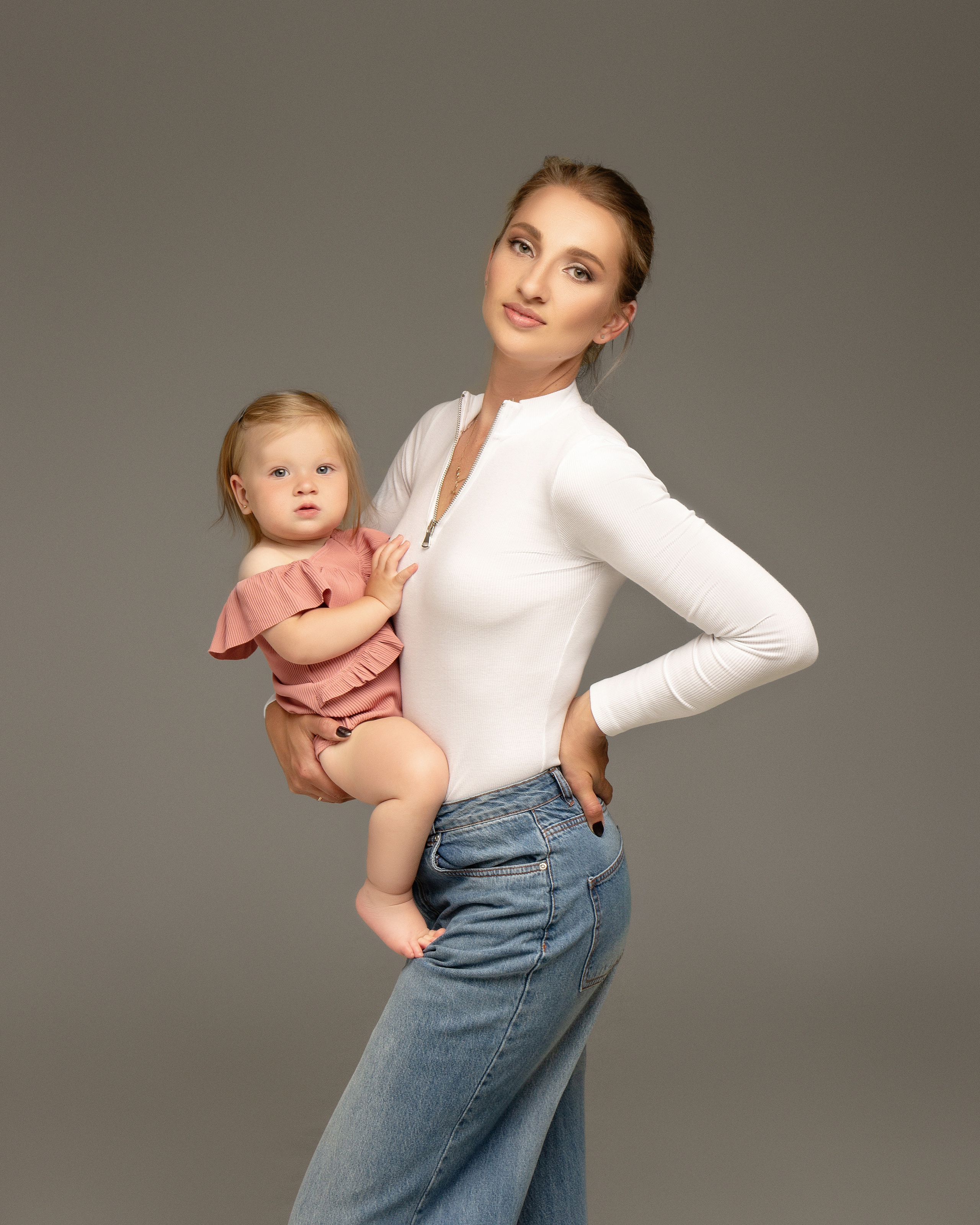 Алёна и Лера. Фотограф беременности в Екатеринбурге Илона Филатьева