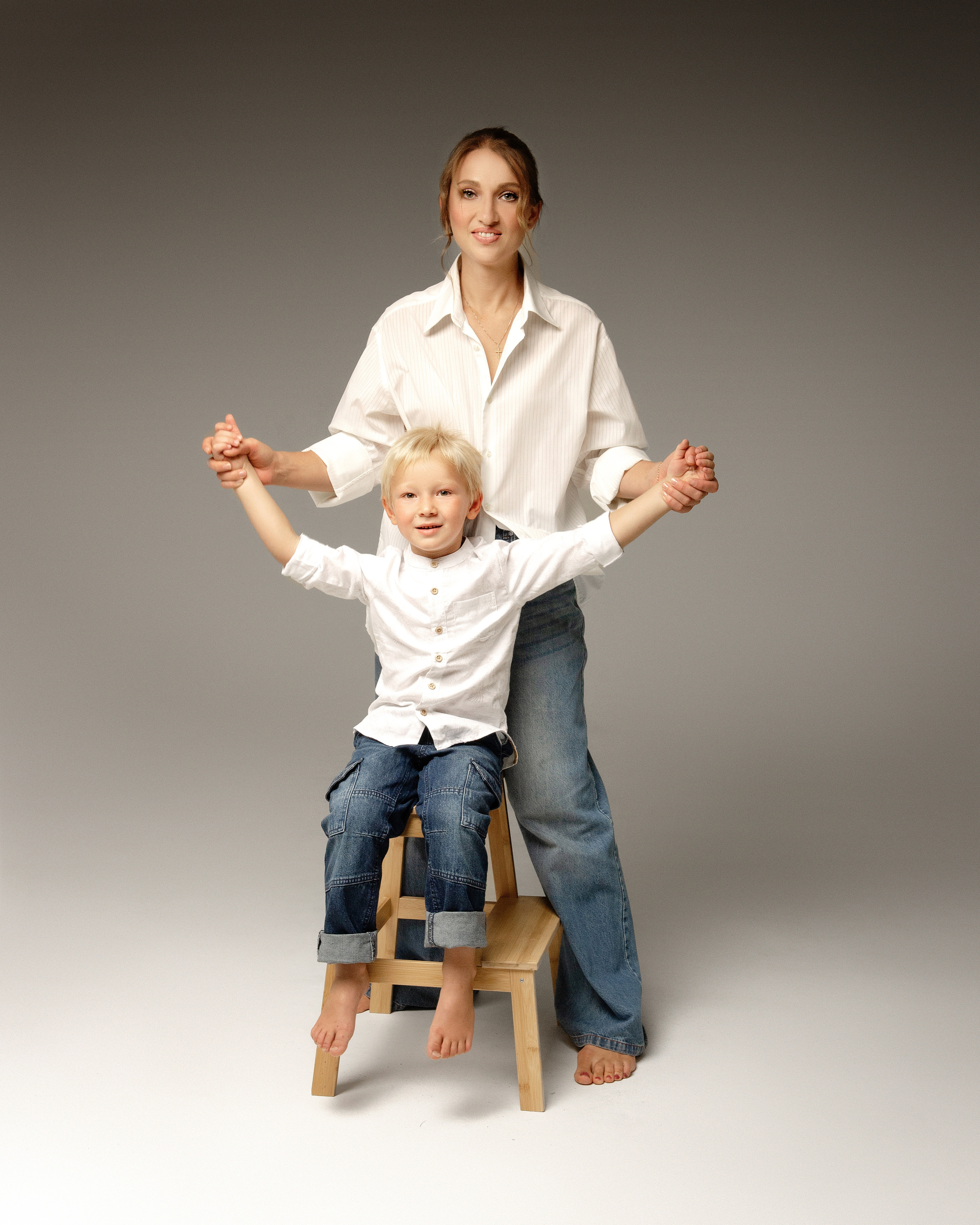 Алёна с семьёй. Фотограф беременности в Екатеринбурге Илона Филатьева