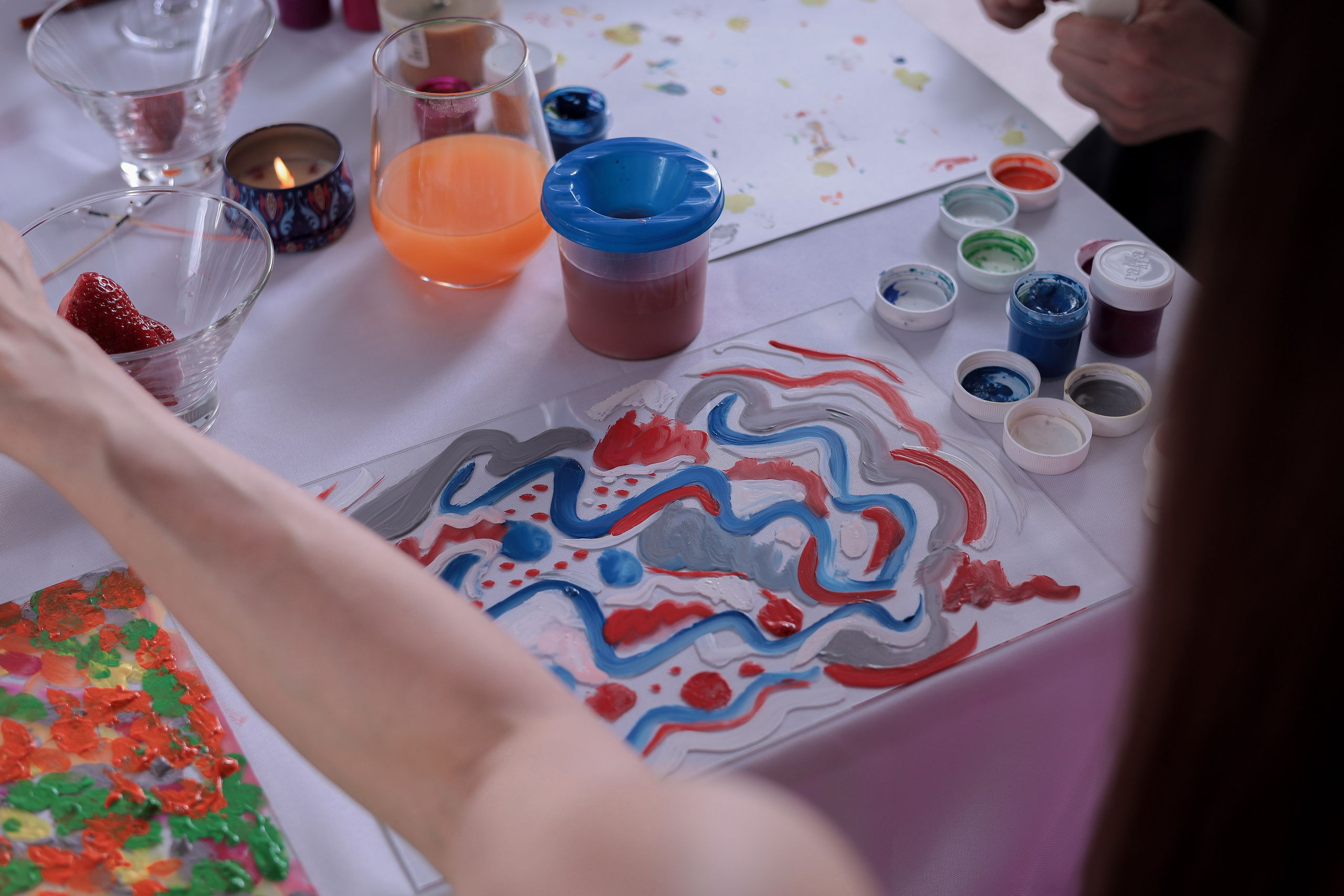 Арт-терапия + аэройога. Фотограф Надршина Лилия