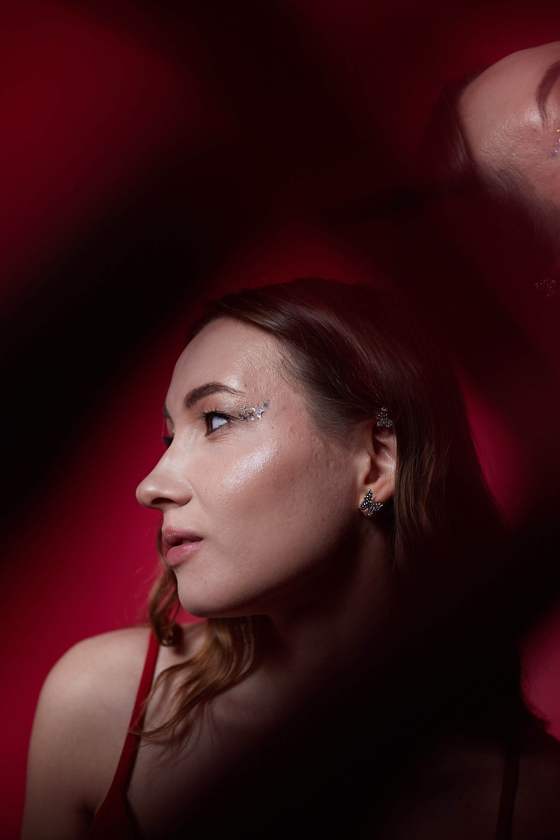 Повторяем обработку «Девушка в красном»