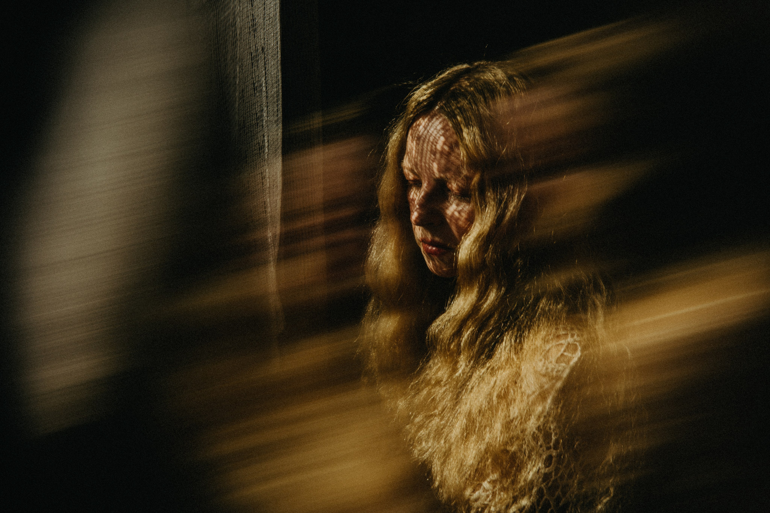 КАРТИНКИ С ВЫСТАВКИ. ФОТОИСТОРИЯ. ПОЙМАТЬ УСКОЛЬЗАЮЩУЮ КРАСОТУ