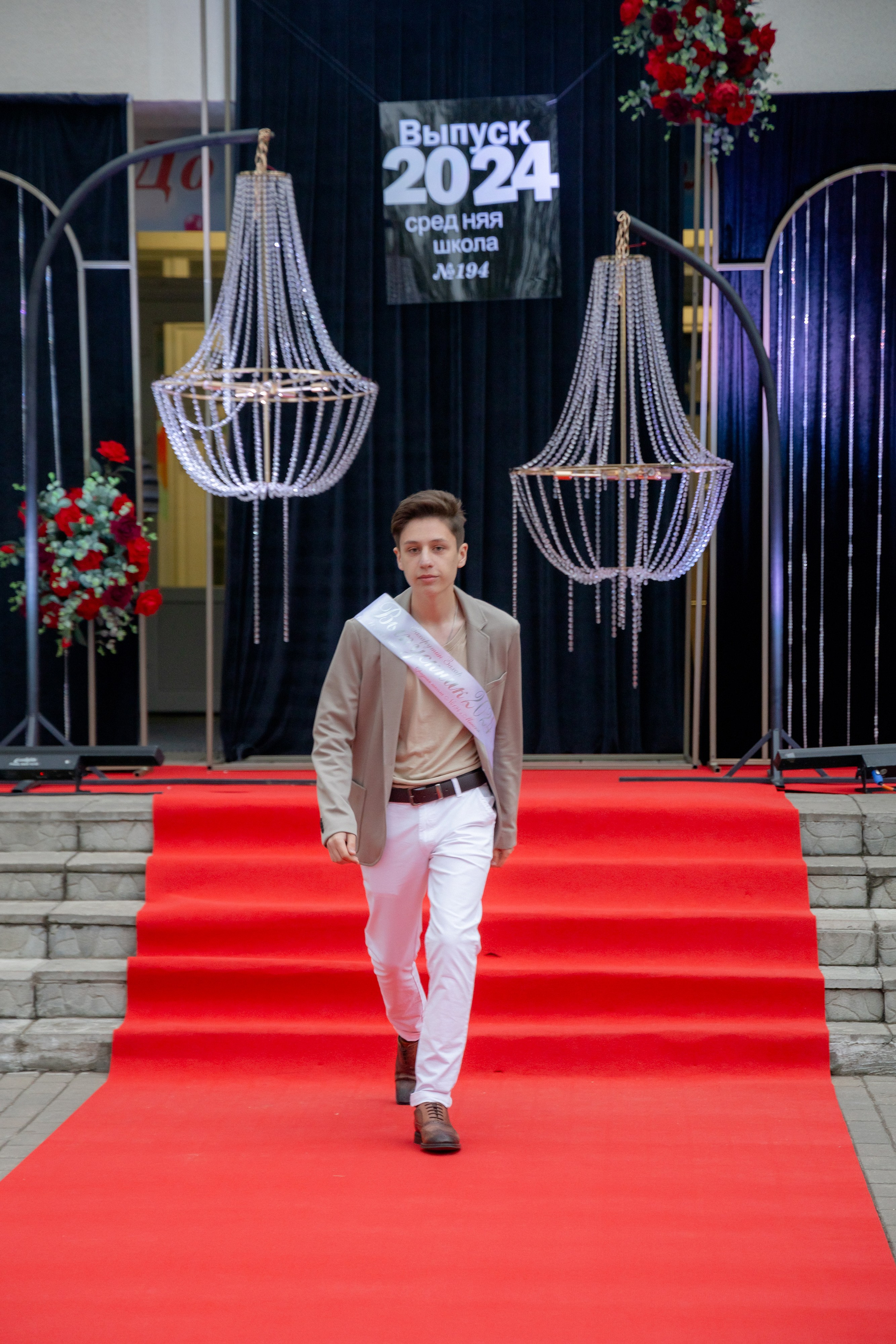 Школьный выпускной 2024 год в Соколе (Минск). Свадебный фотограф в Минске/Беларуси Сергей Спиридонов