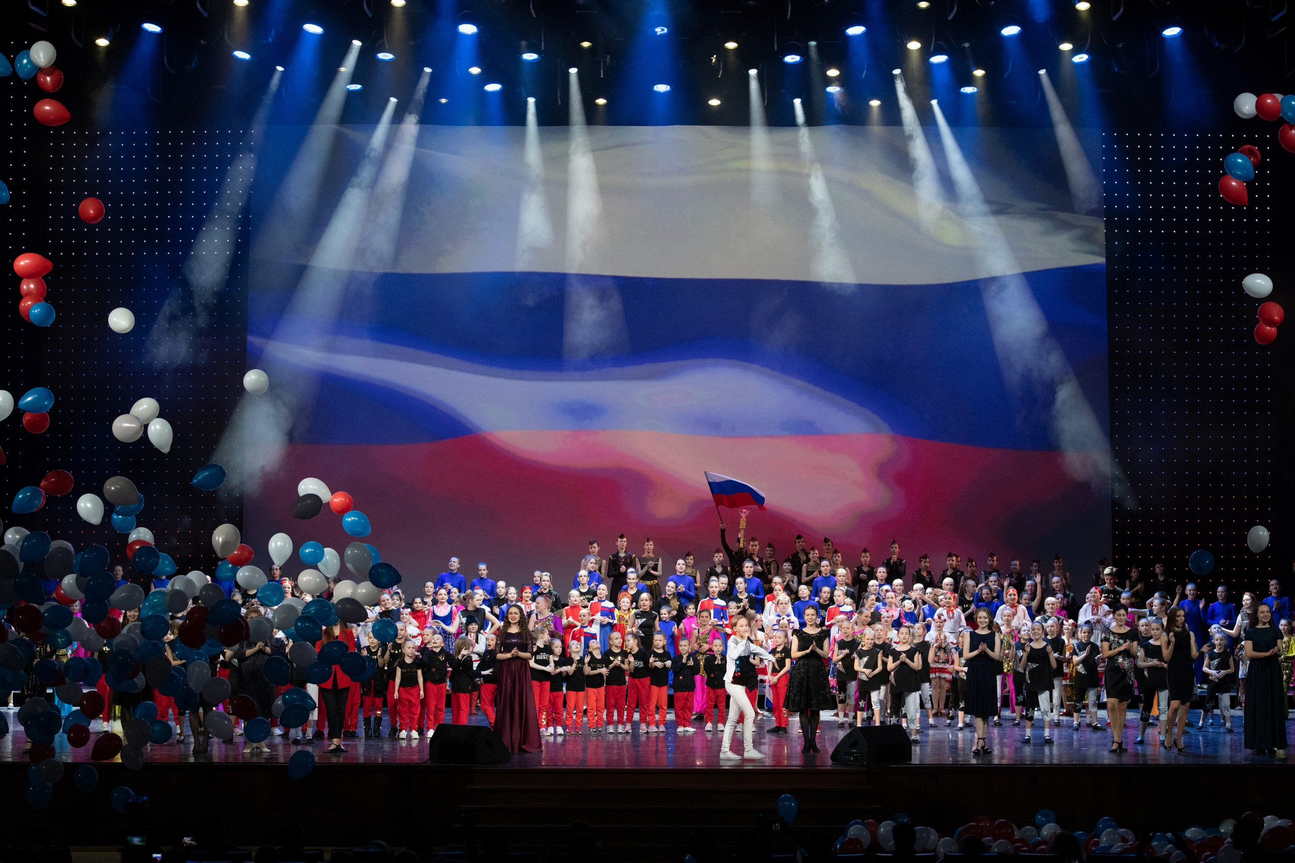 2 февраля, концерт Таланты России, Кремлевский Дворец. Золотое яблочко