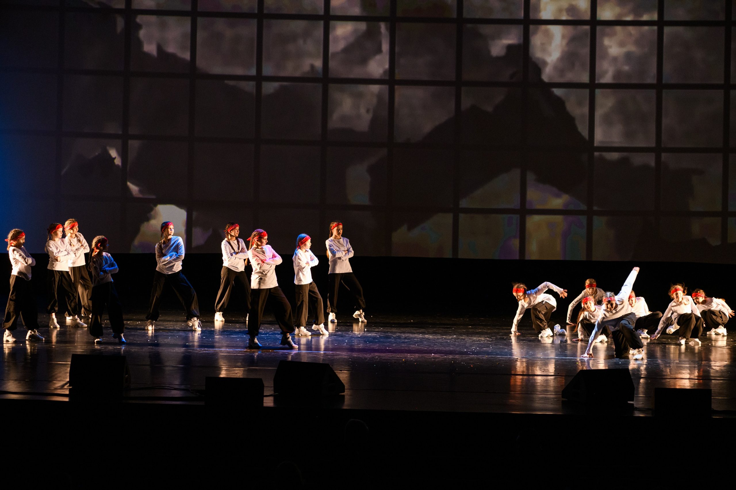 23 апреля, часть 2, БКЗ Октябрьский, г. Санкт-Петербург. Золотое яблочко