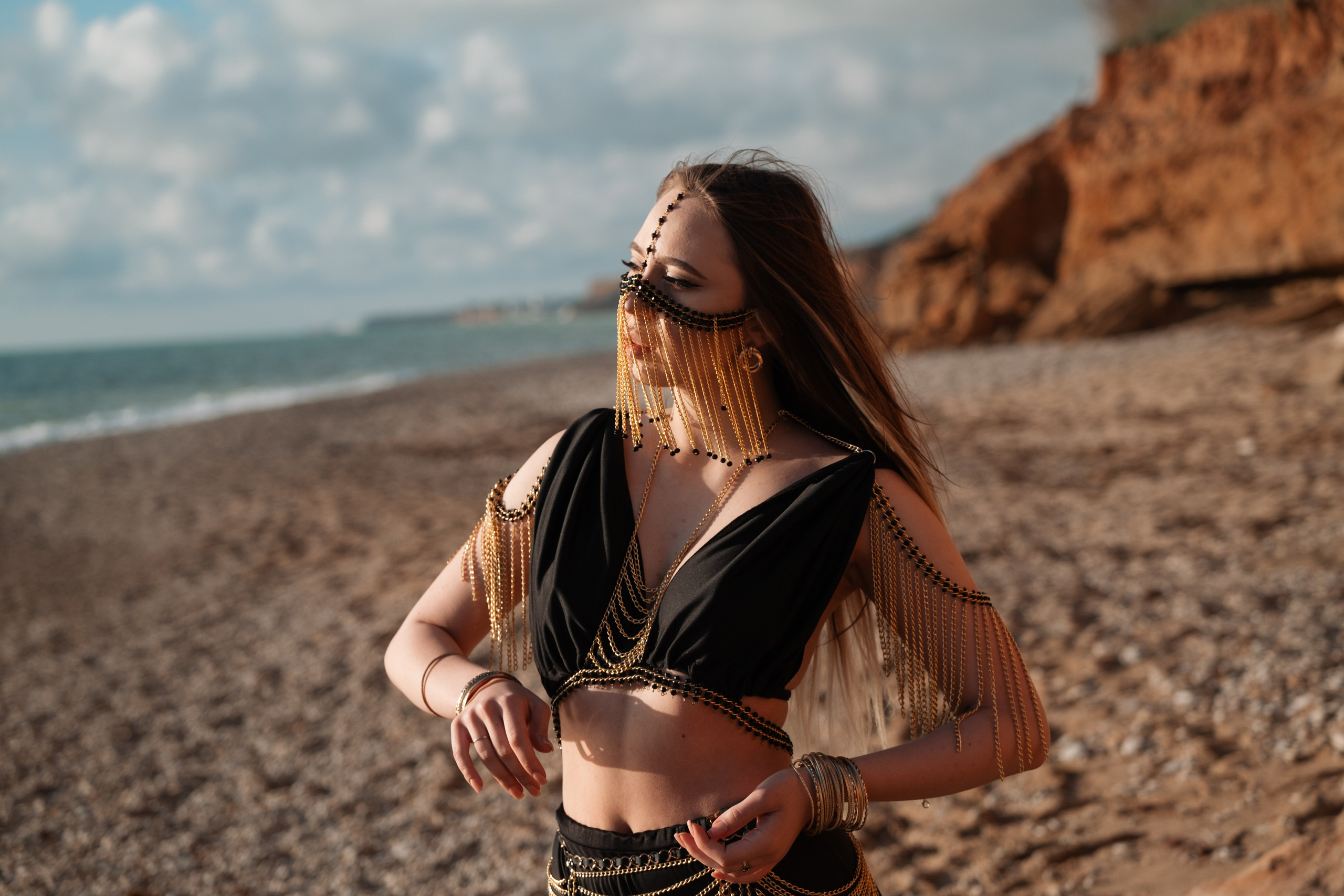 Арабская Эстетика. Профессиональная фотосъемка в Крыму. Натуральные эмоции и живые кадры. Забронируйте дату прямо сейчас!