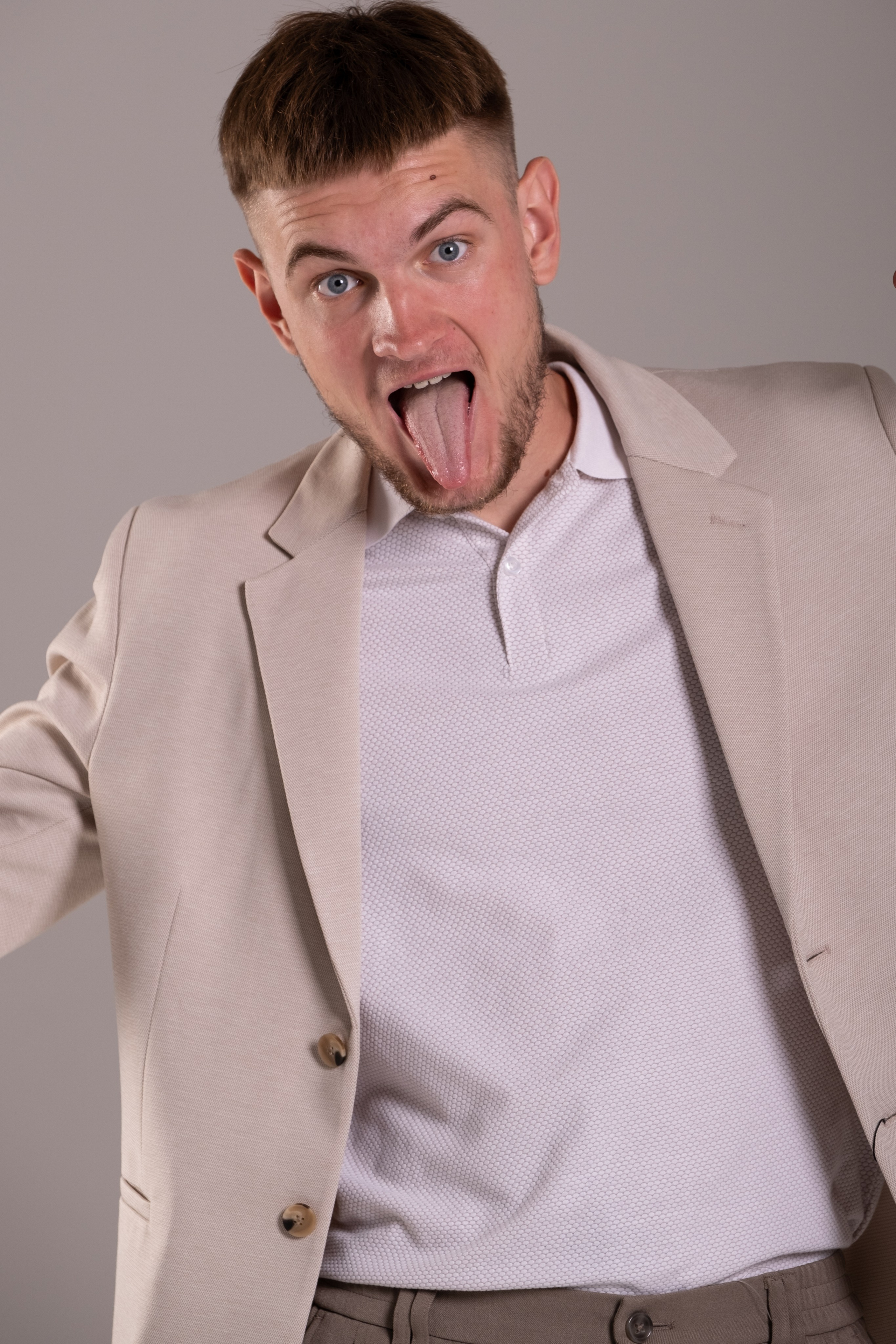 Владимир. Профессиональная фотосъемка в Крыму. Натуральные эмоции и живые кадры. Забронируйте дату прямо сейчас!