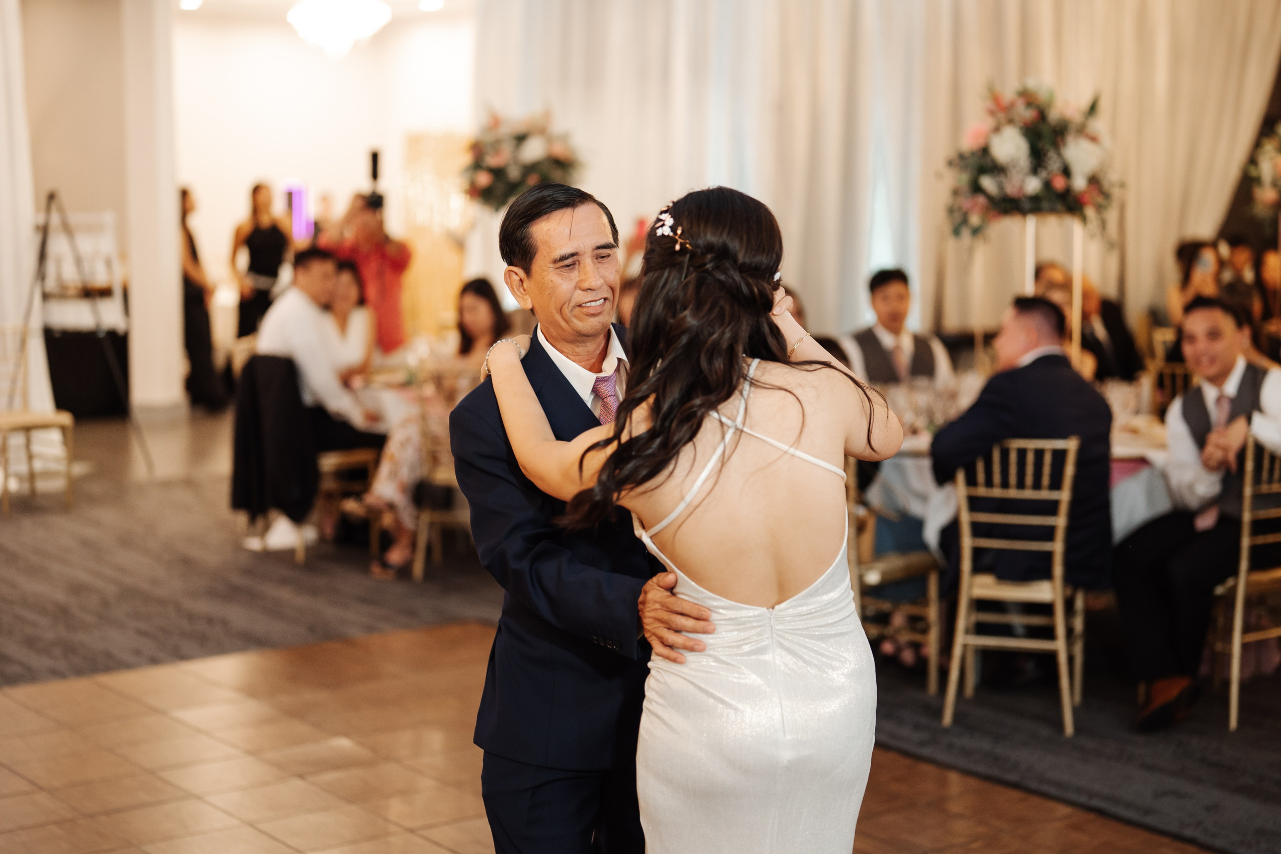 2025-08-16_AndreaChristopher. Ретушер Зенькевич Света